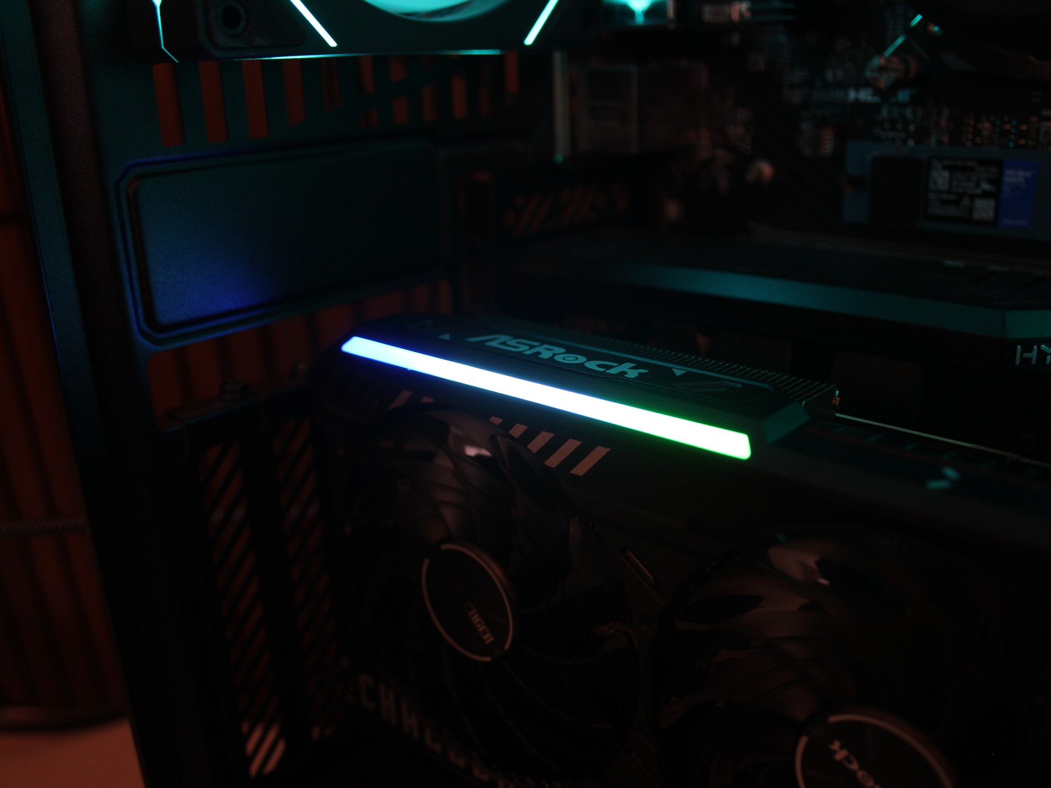 💻 RX 9070 16GB Gaming PC 💻| i7 14700f | DDR5 | 32GB RAM | WiFi/BT | Windows 11 HYTE Y40