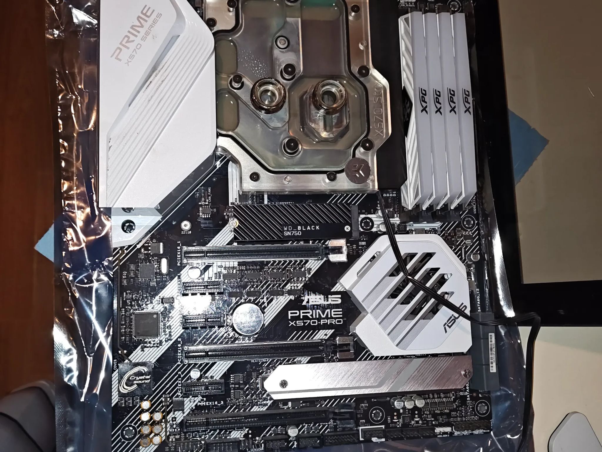 Ryzen 9 3900xt + Asus prime x570 p motherboard + 32 gb ddr4