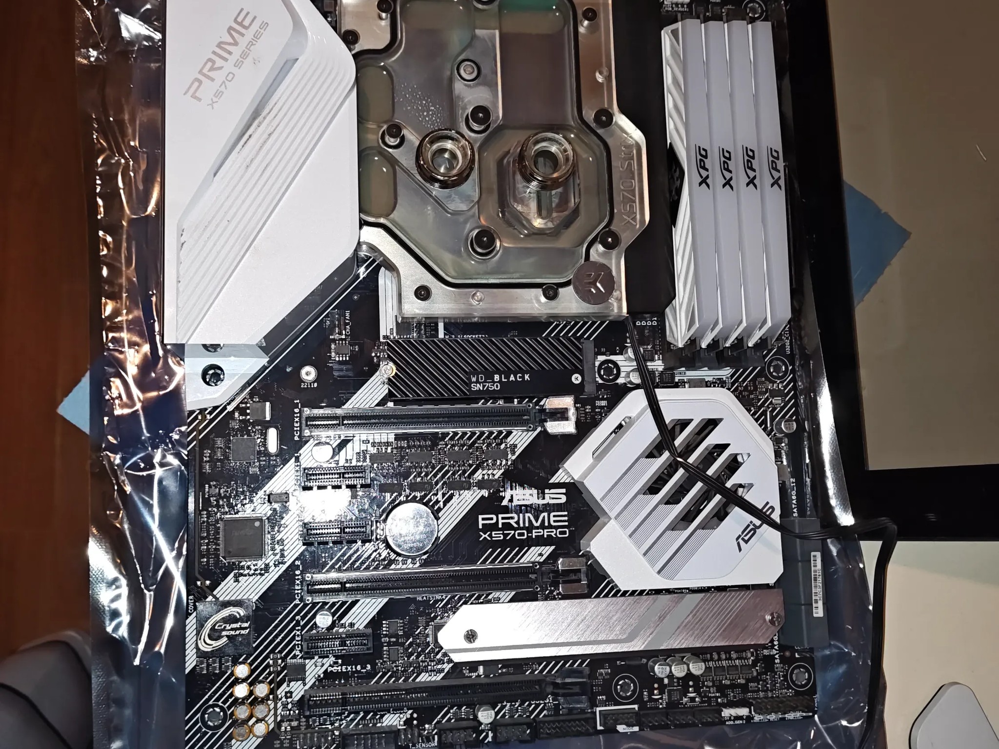 Ryzen 9 3900xt + Asus prime x570 p motherboard + 32 gb ddr4