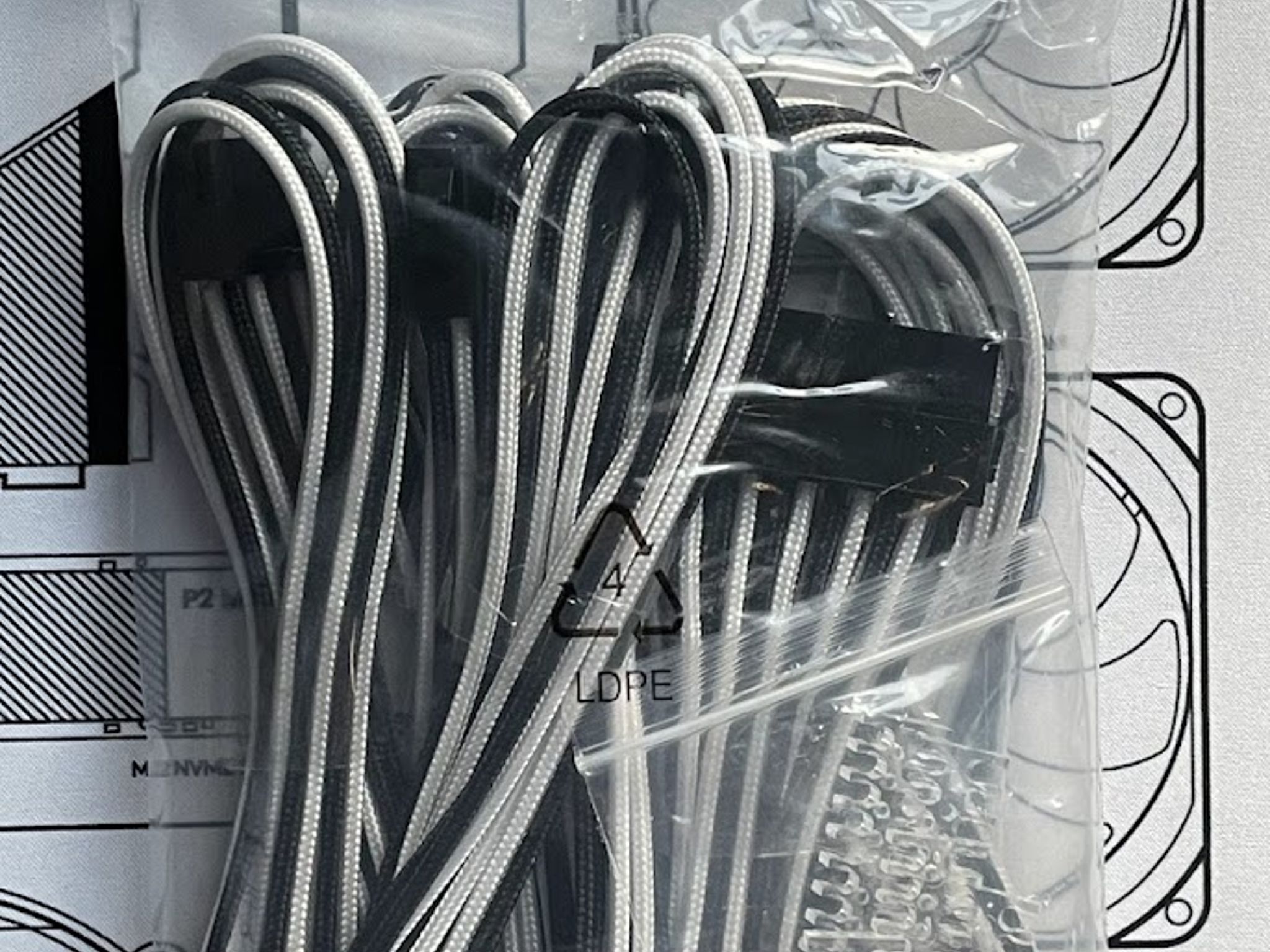 Phanteks 18AWG PSU Cable Extensions - Black/White Mix