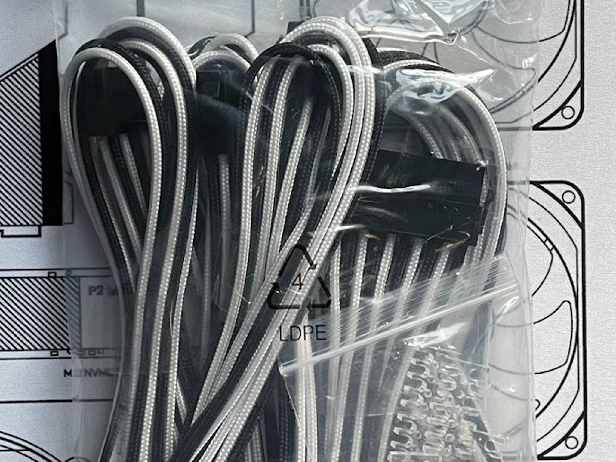 Phanteks 18AWG PSU Cable Extensions - Black/White Mix