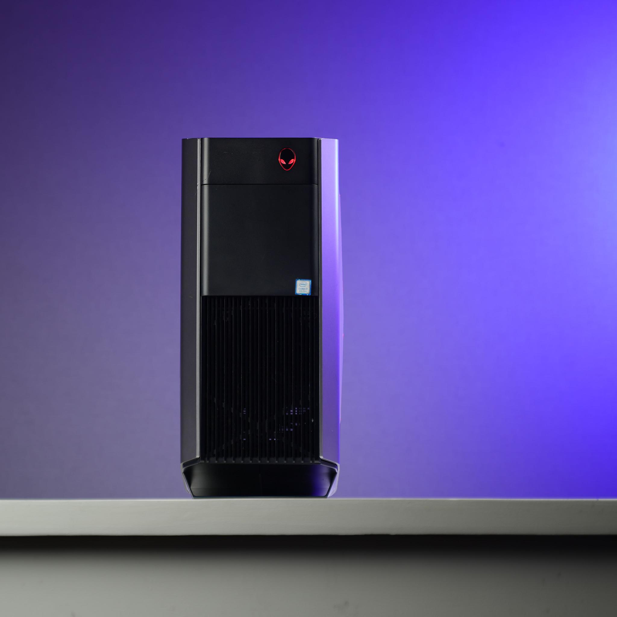 \ AF-03 / GTX 1070 Intel Core i7 8700 16GB .5TB Windows 11 Gaming PC Powerhouse