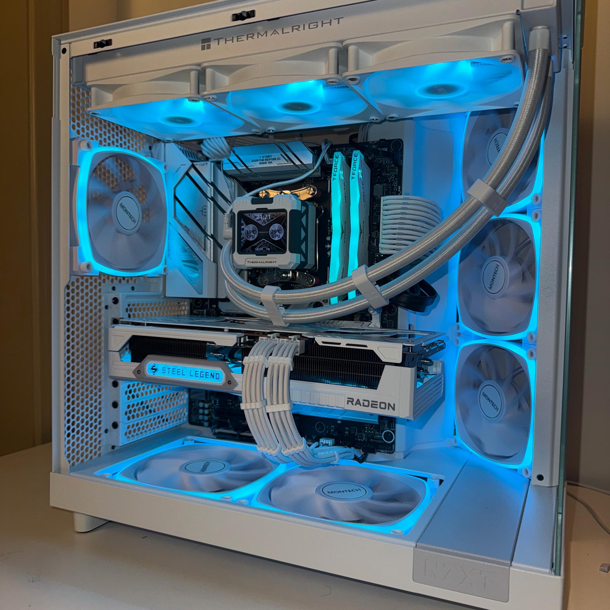 ❄️Snowed Out❄️ Ryzen 7 7800X3D+RX 9070 XT 16gb+32gb DDR5