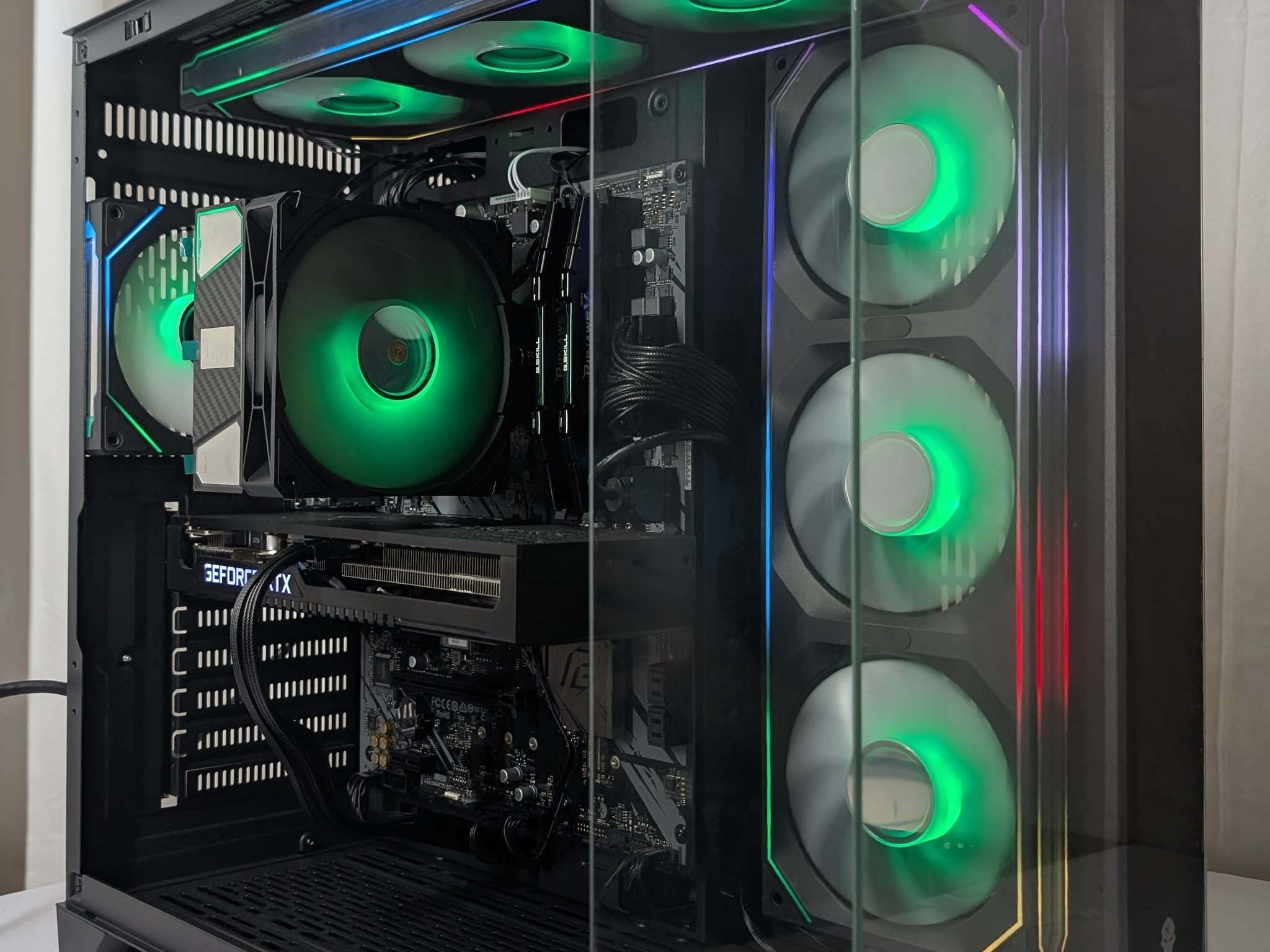 RTX 3070 | RYZEN  5 3600 | 32GB DDR4 | 1TB NVME | 750W PSU