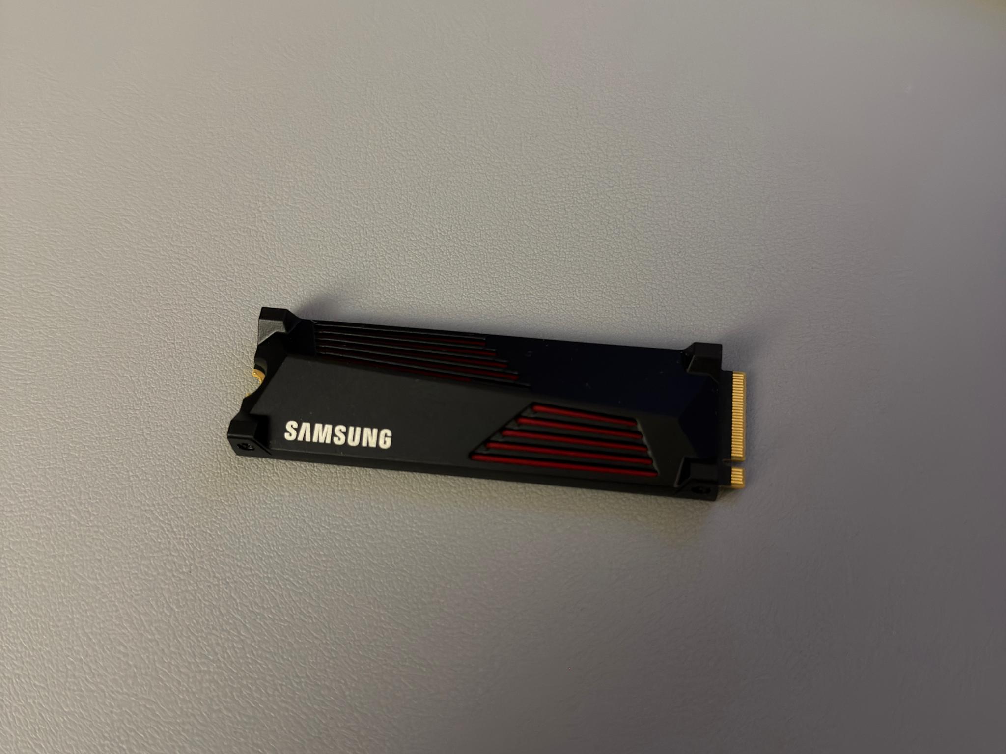 990 Pro 1TB SSD