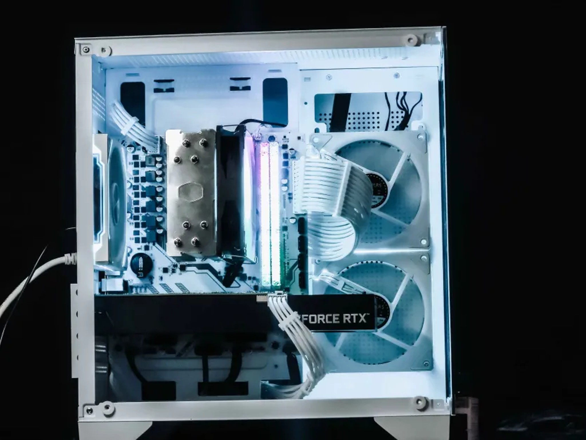 Glacial White RTX 2070/ Ryzen 5 5500 Gaming PC