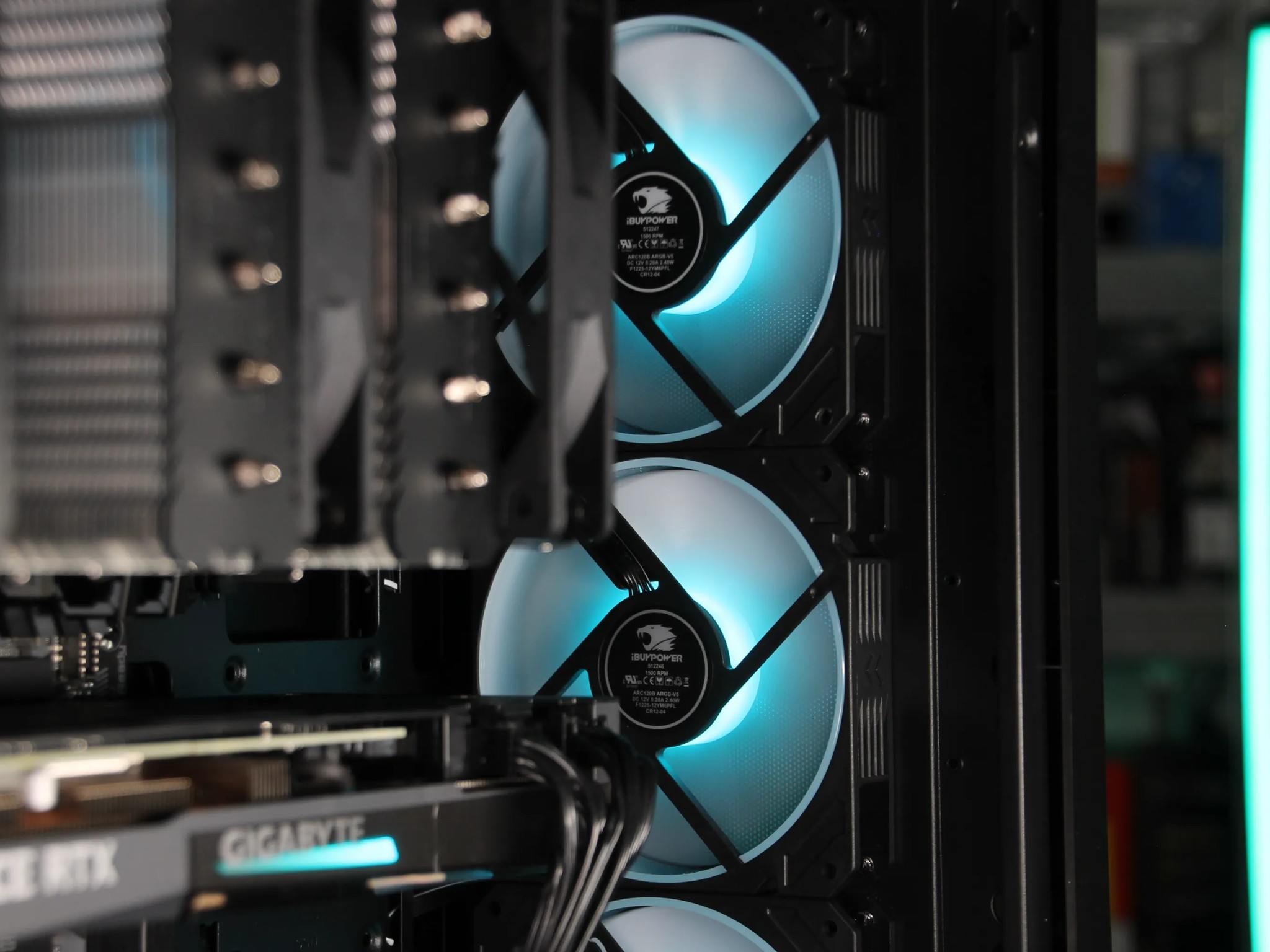 𝘾𝙊𝙑𝙀𝙉 // Core i7-12700F, RTX 3070 // Mid-Range PC