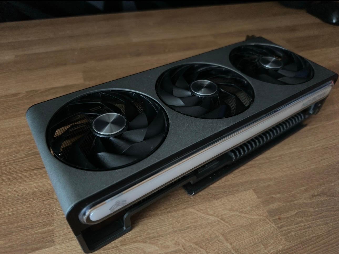 SAPPHIRE NITRO+ Radeon RX 7900 XT