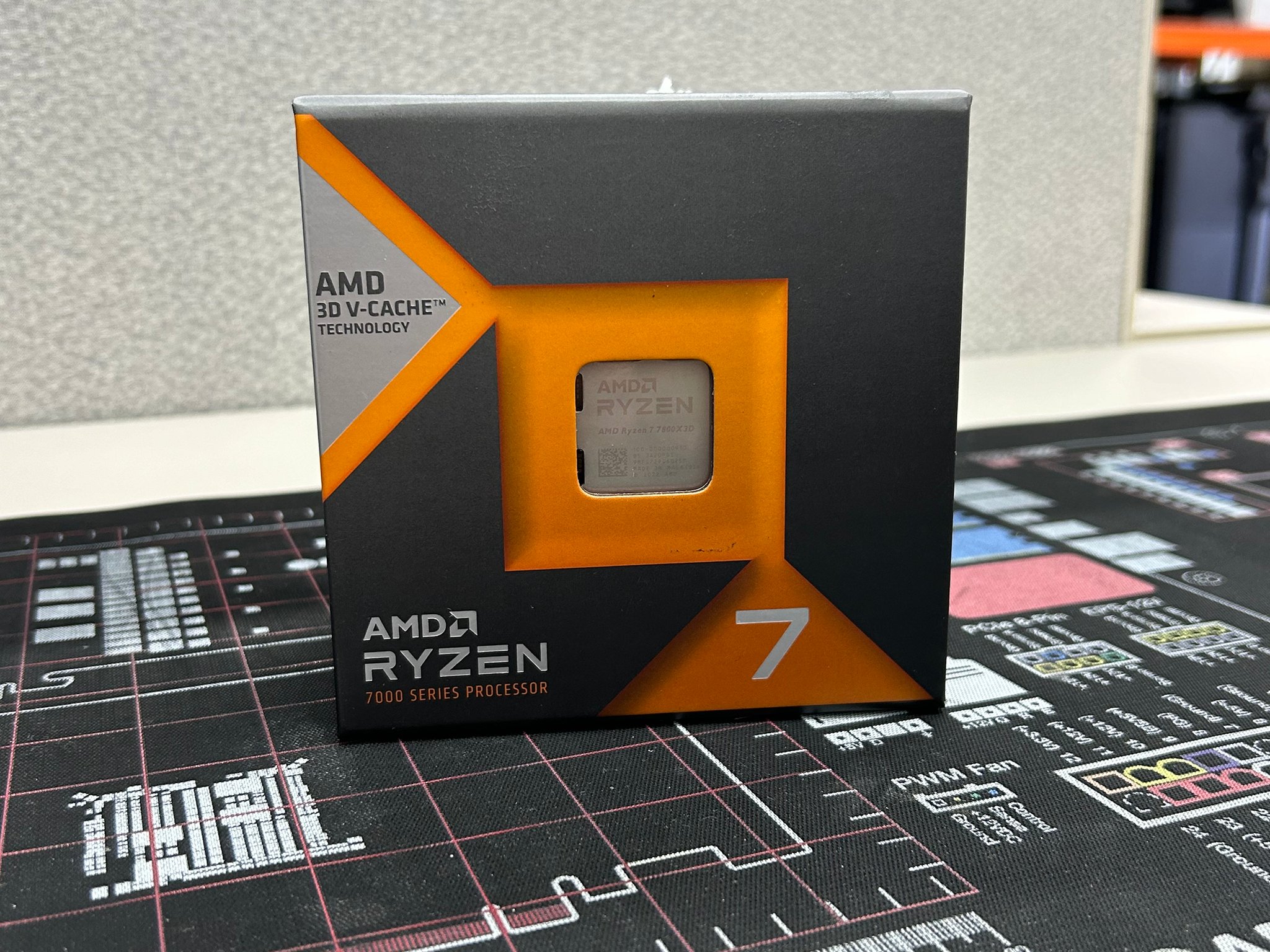 AMD Ryzen 7 7800X3D
