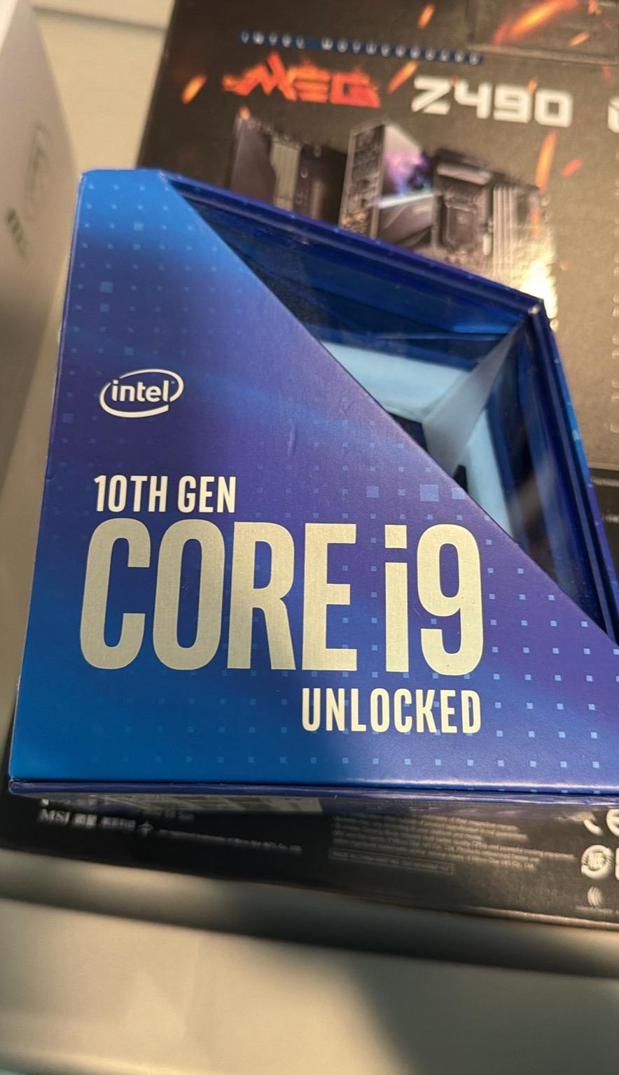 Intel Core i9-10900K - Image 3
