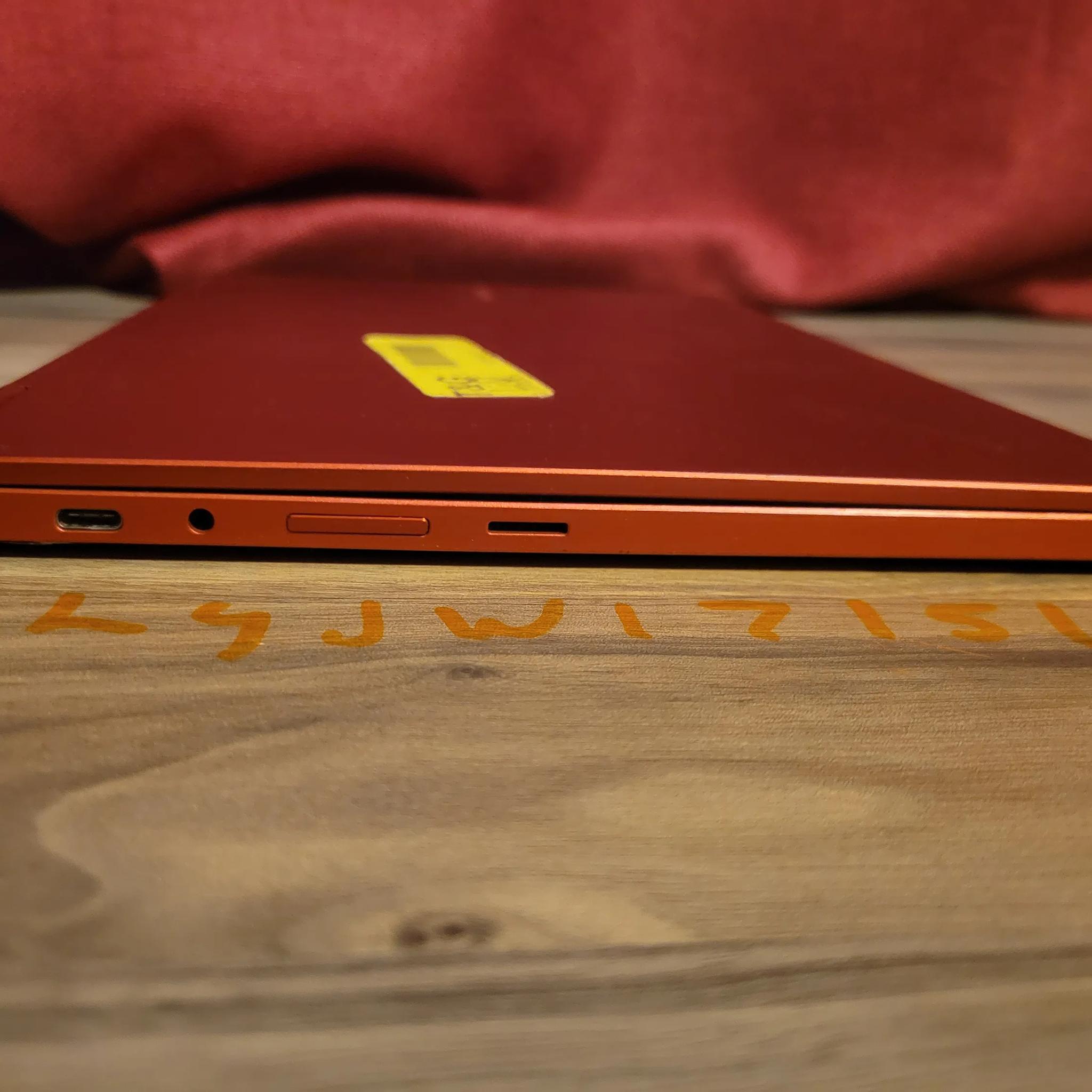 Samsung Galaxy Chromebook 2 - 13.3" QLED Touch Screen - intel i3 - 128gb emmc