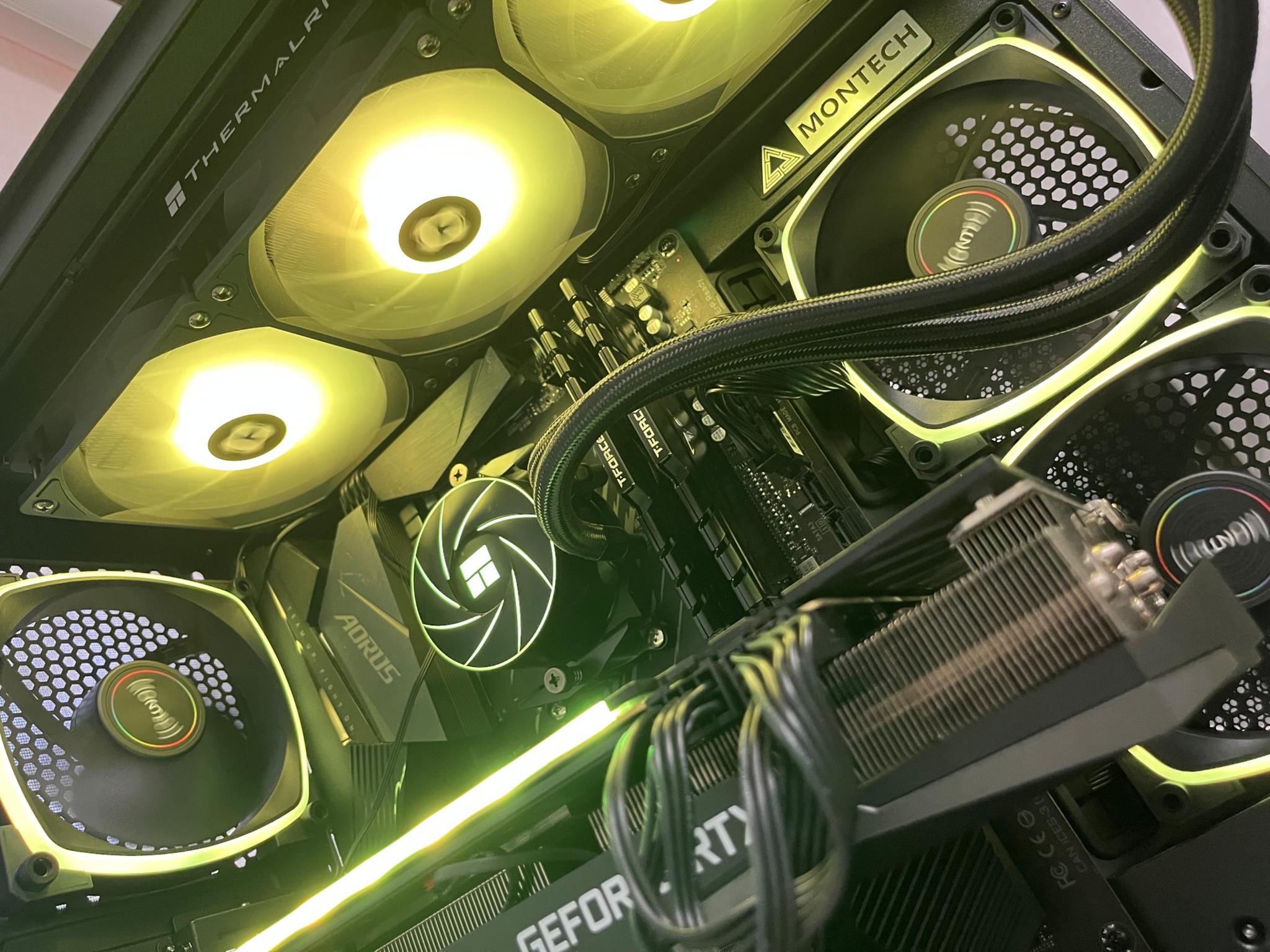 RTX 3070 | Ryzen 9 3900XT | 32 GB RAM | Crystal Glass 💎🔮Gaming PC