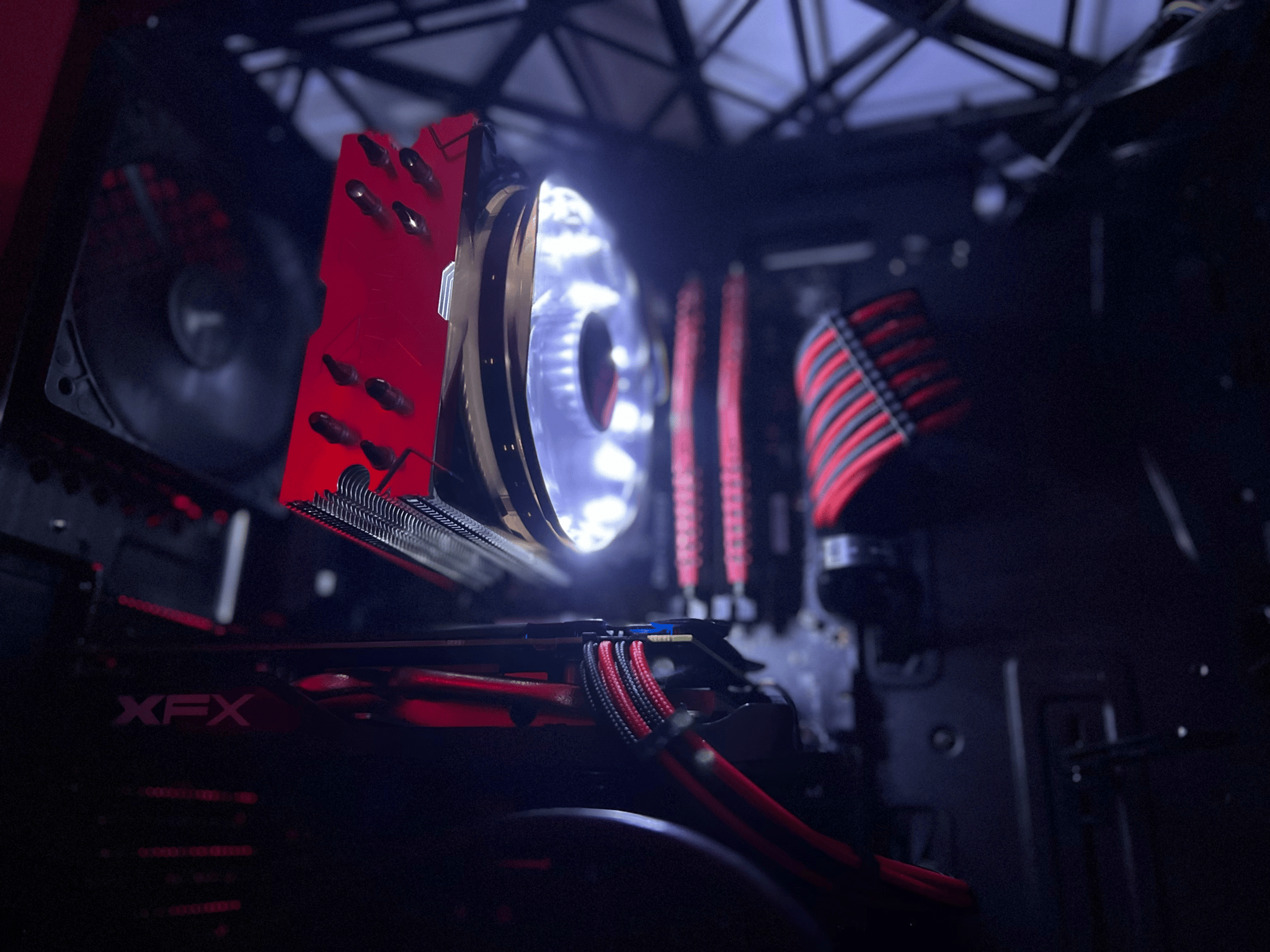 Handsome Rouge || Core i5-6400/RX 570 + Modded Keyboard Bundle