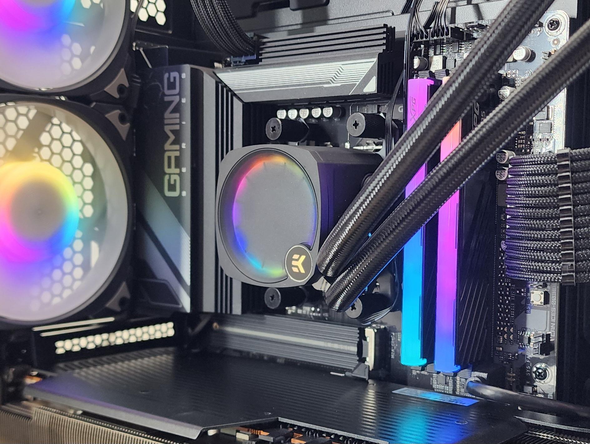 Gaming PC Ryzen 7 7800X3D 32GB RAM 2TB SSD RX 9070 XT 16GB Windows 11 Computer