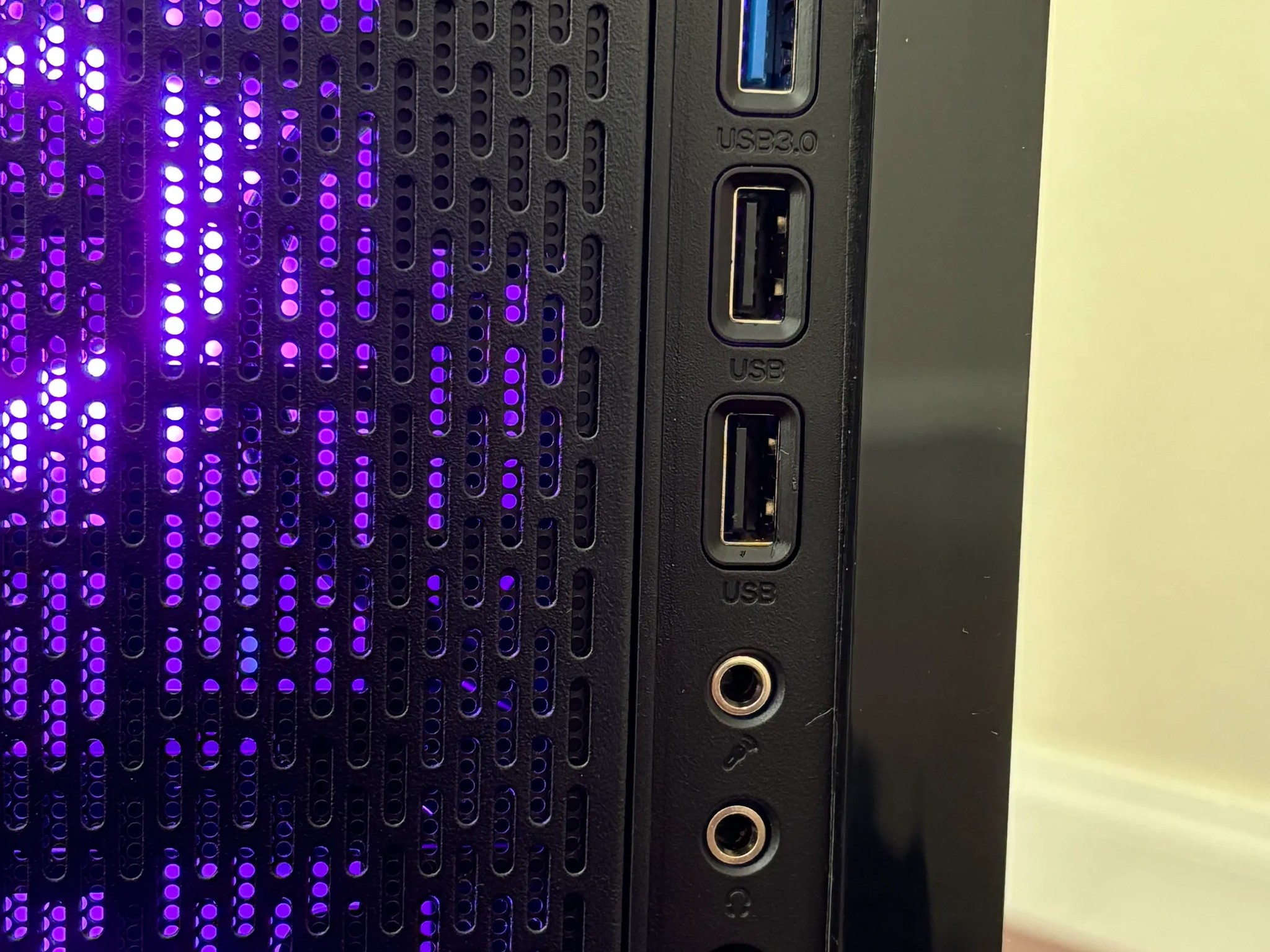 RTX Gaming PC: Ryzen 5 5600 + RTX 2060 Super + 16 GB RAM