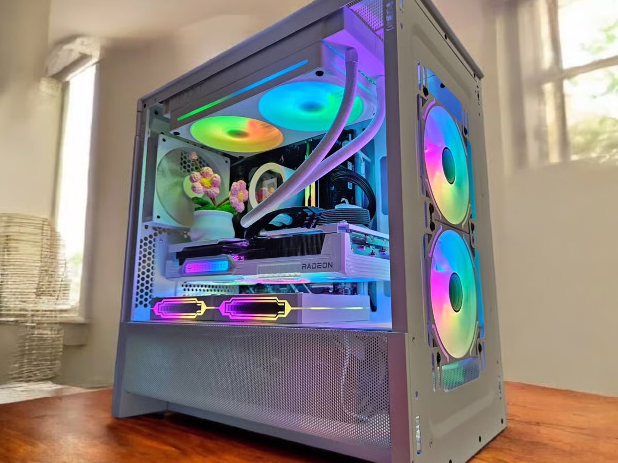 Custom Gaming PC – Ryzen 7 7700X / 9060 XT / 16 GB DDR5-6000 / 1 TB Gen4 SSD 240 mm AIO Brand New