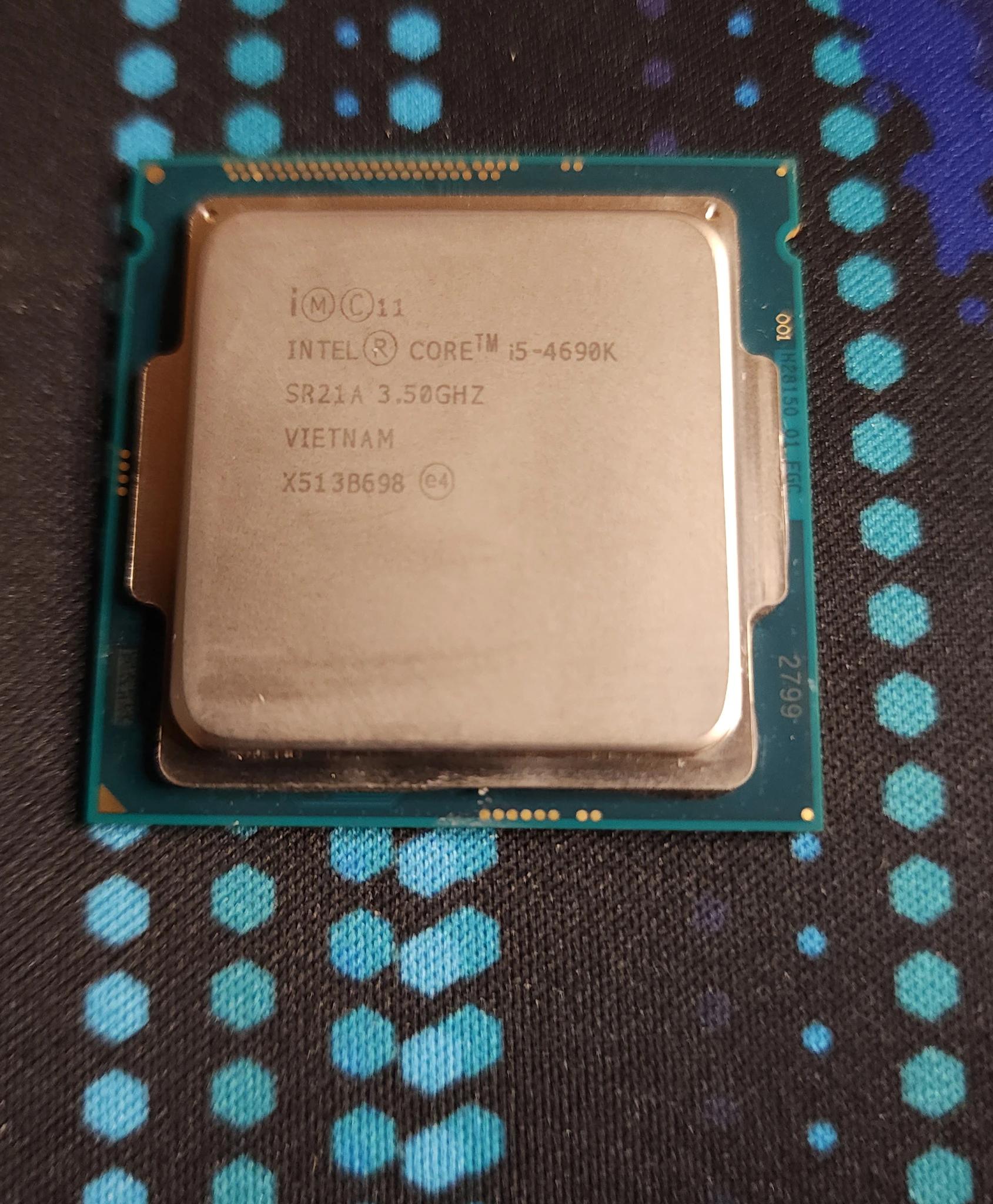 Intel Core i5-4690K 3.5 GHz Quad-Core Processor