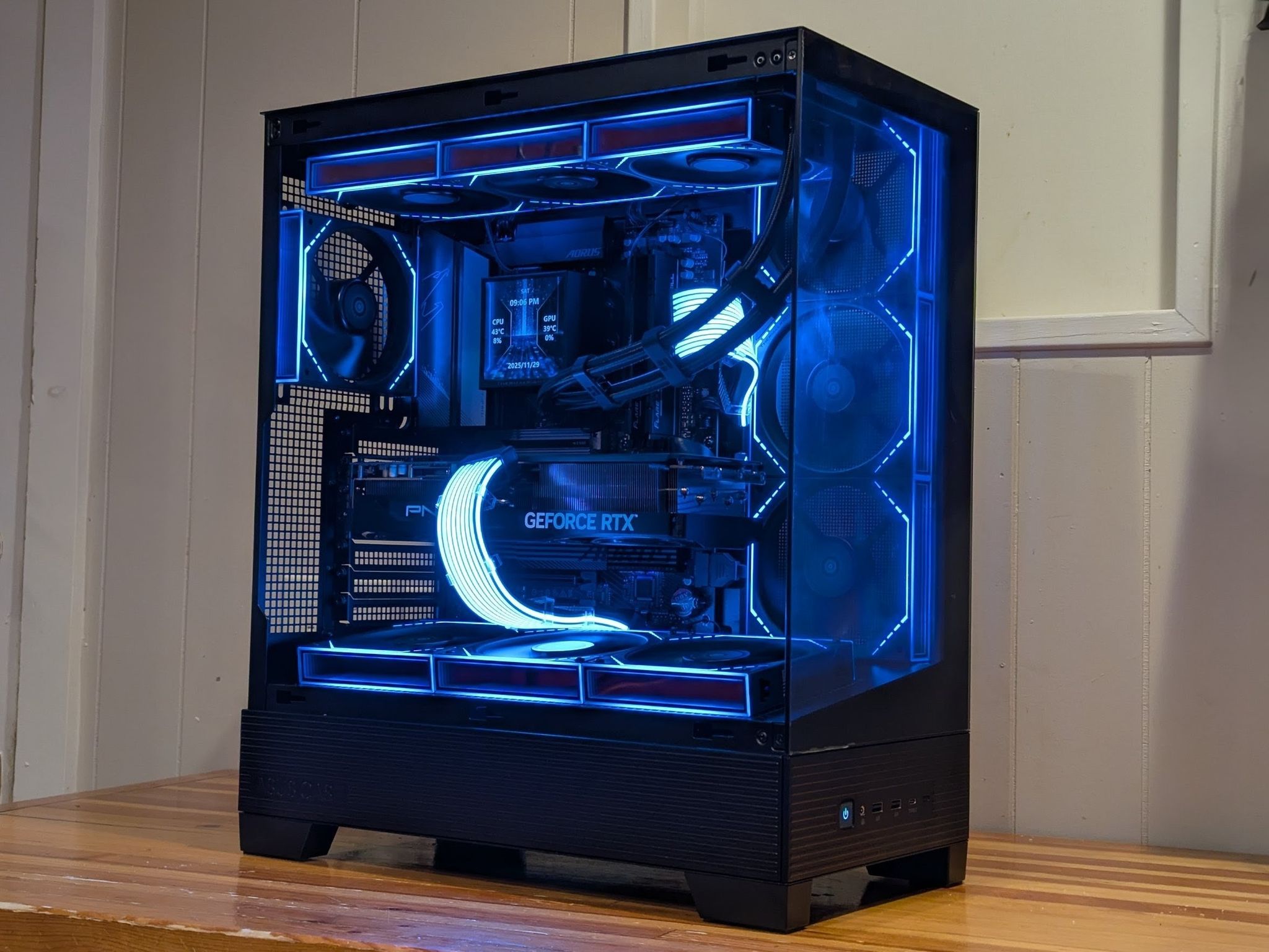 🖤⚡ Ryzen 7 9800X3D + RTX 5070 Ti | 1440p Monster | Black LCD + Infinity Mirror Build