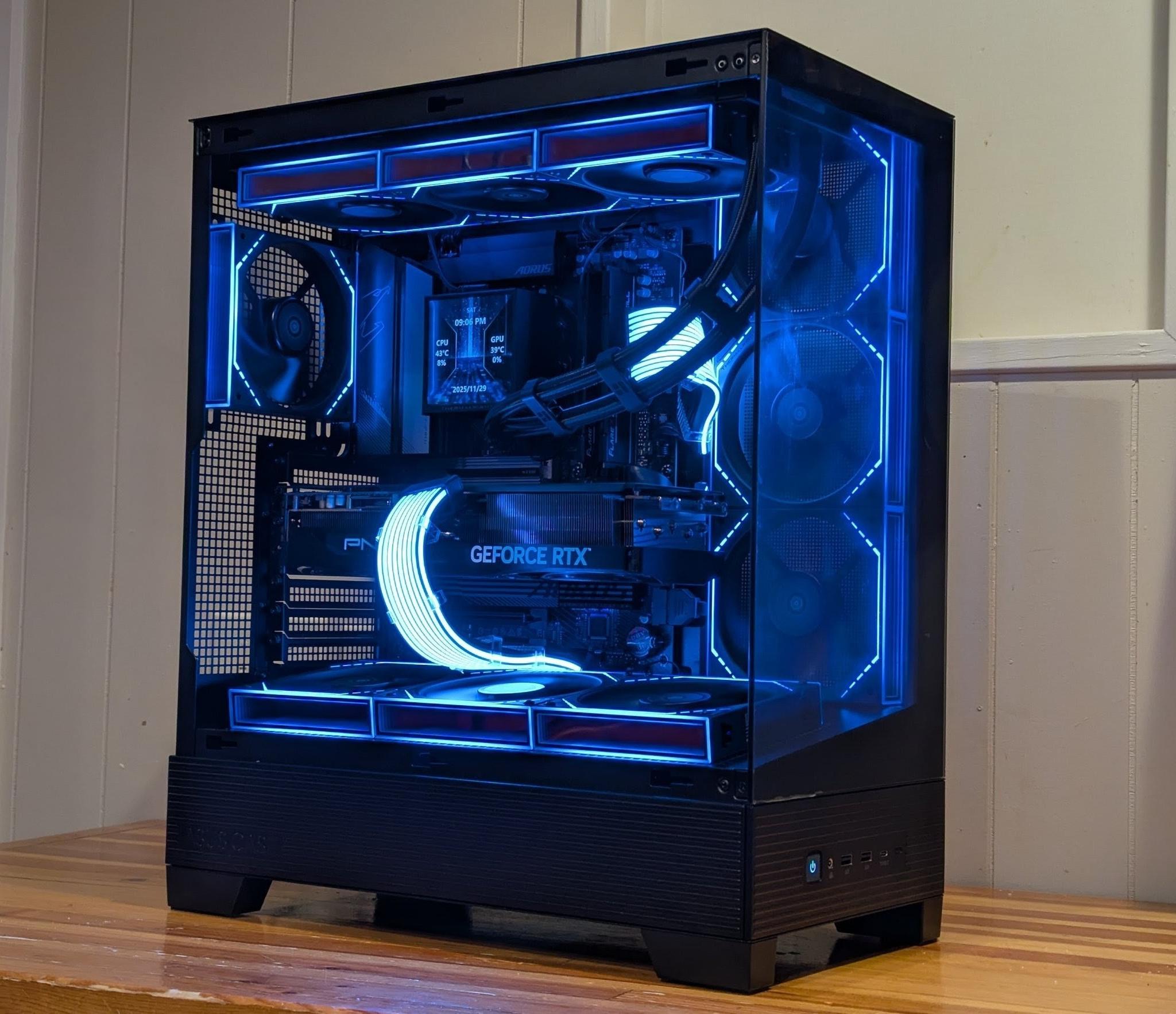 🖤⚡ Ryzen 7 9800X3D + RTX 5070 Ti | 1440p Monster | Black LCD + Infinity Mirror Build