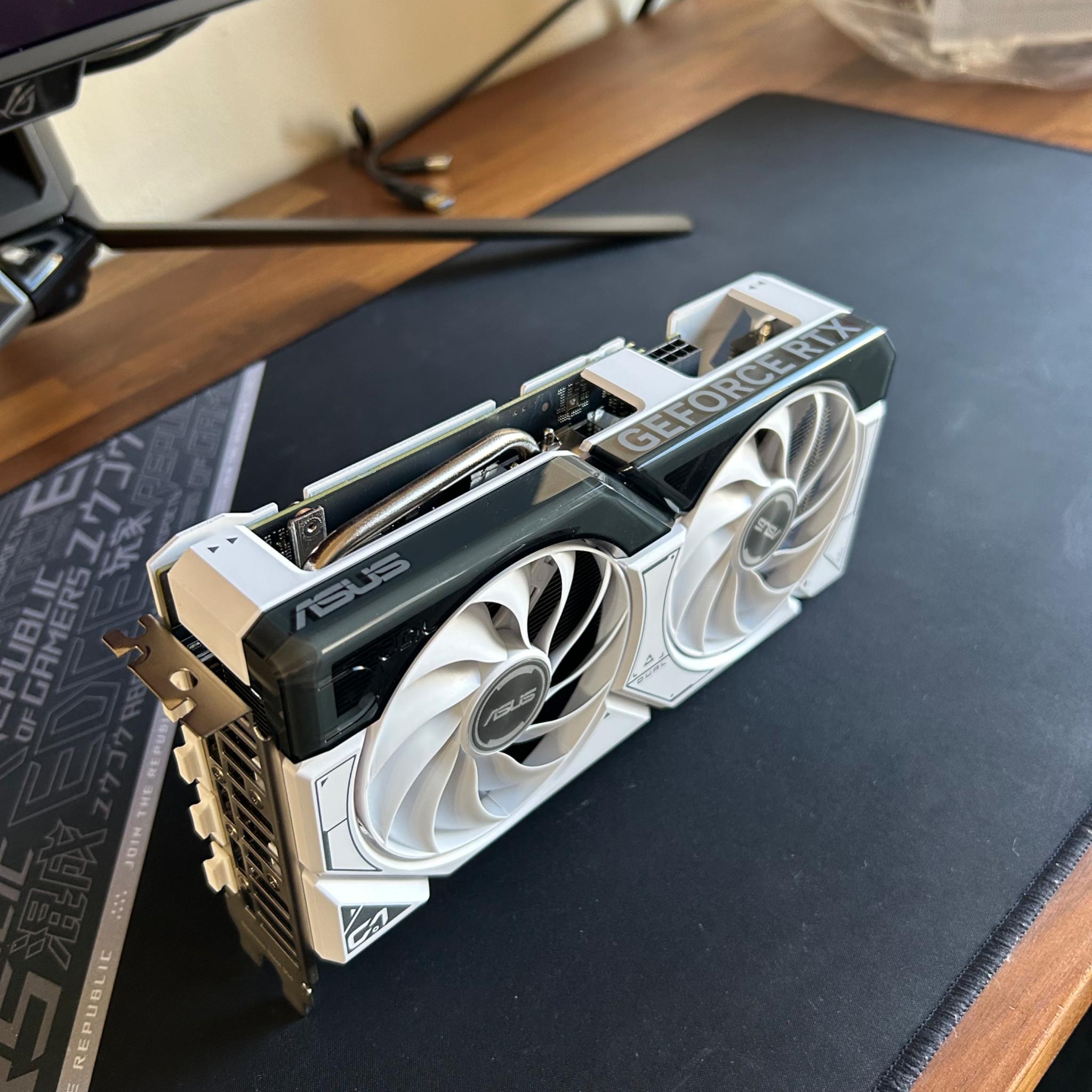 Asus Dual RTX 4060 OC (White)