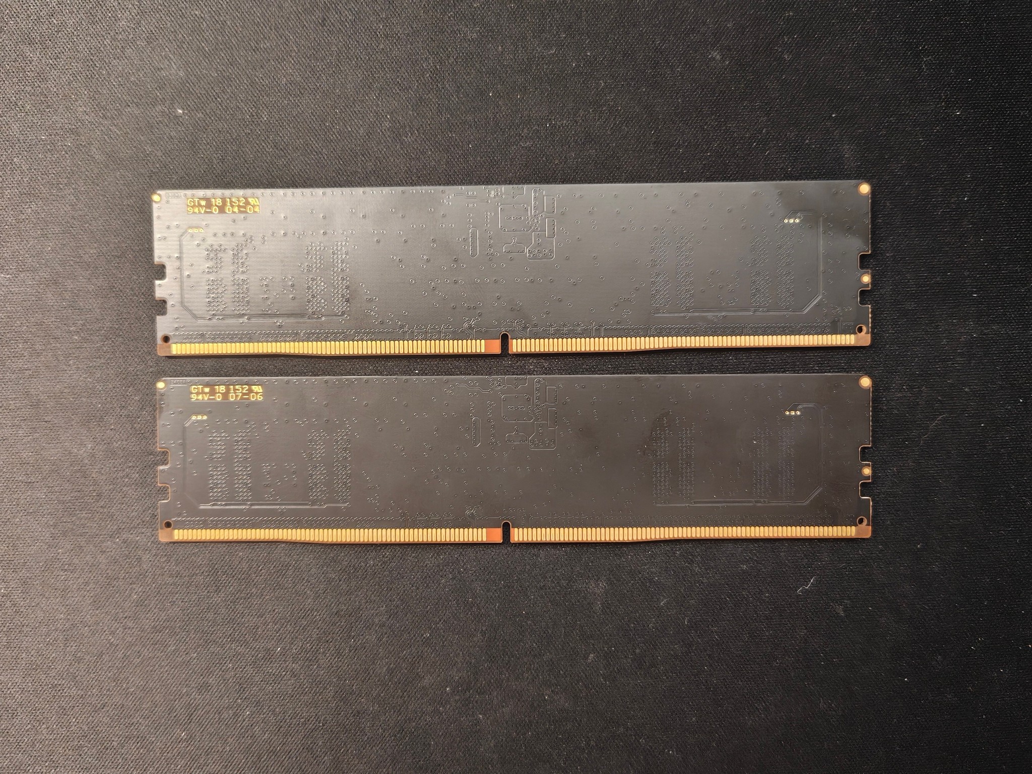 Crucial Classic 16 GB (2 x 8 GB) DDR5-5200 CL42 Memory