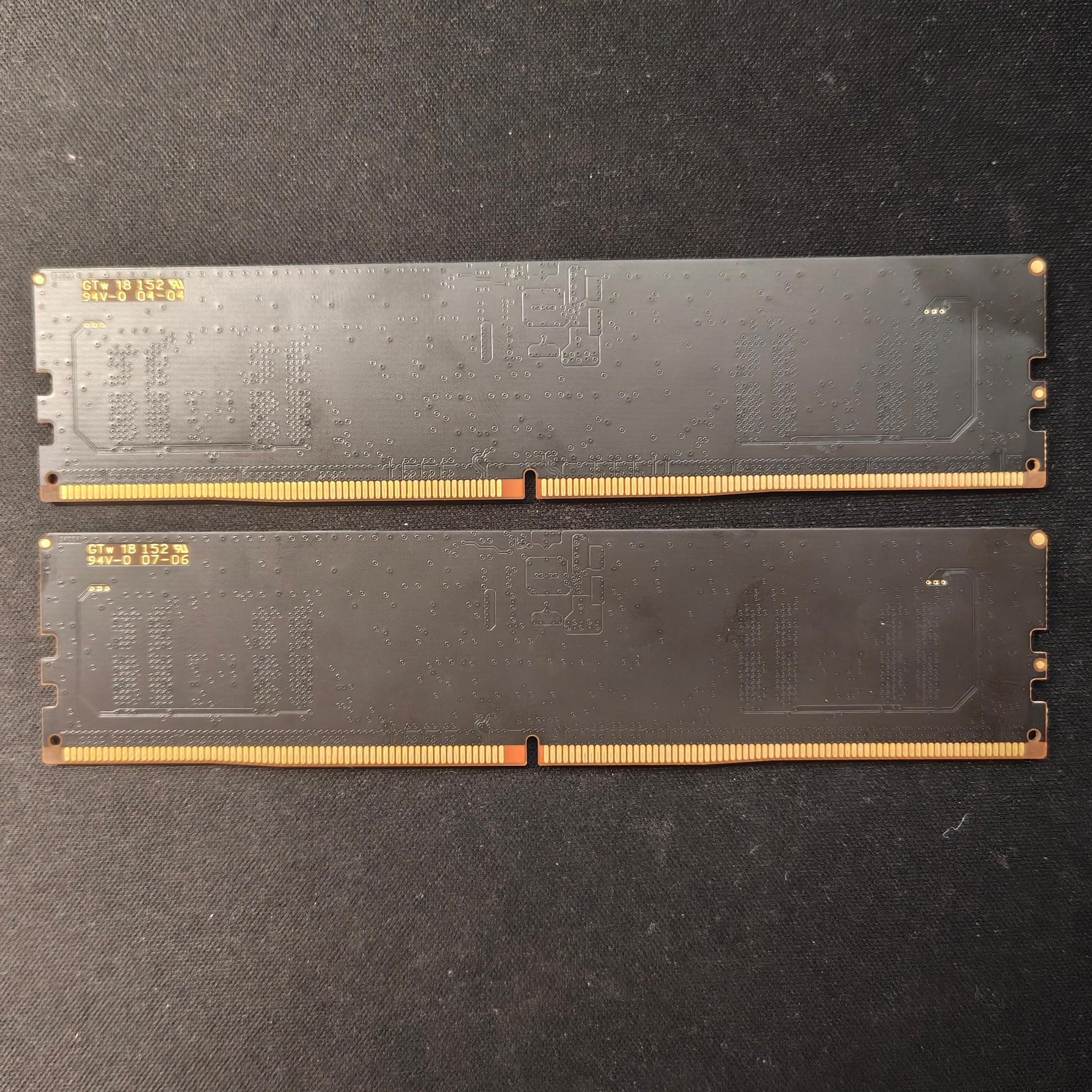 Crucial Classic 16 GB (2 x 8 GB) DDR5-5200 CL42 Memory