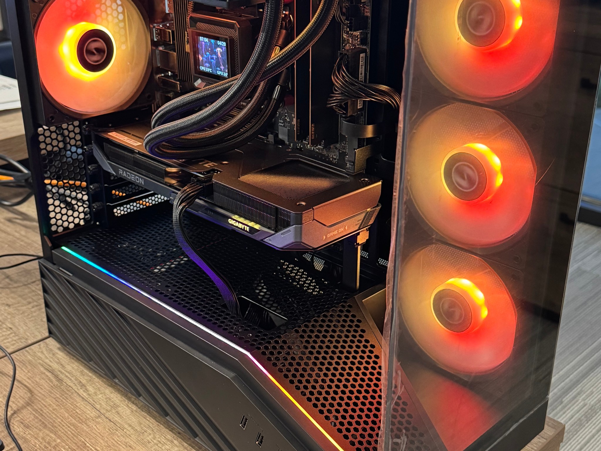 'ALL NEW PARTS' AM5 PC with AMD RYZEN 5 7600X & RX 9060XT 8GB