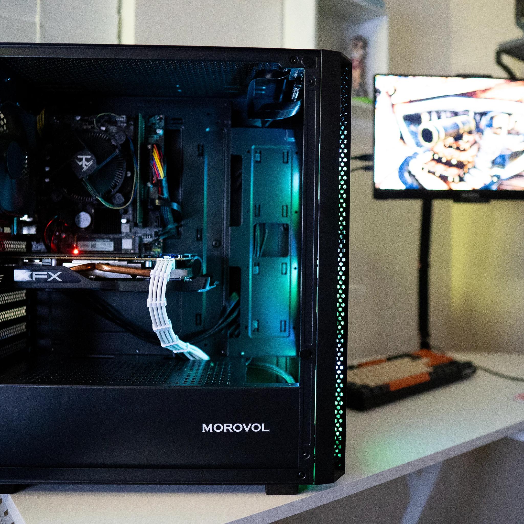 🟢⚪ | INTEL i7 7700K | RX 570 | 8GB DDR4 RAM | 256GB NVME SSD | Mint Monster |
