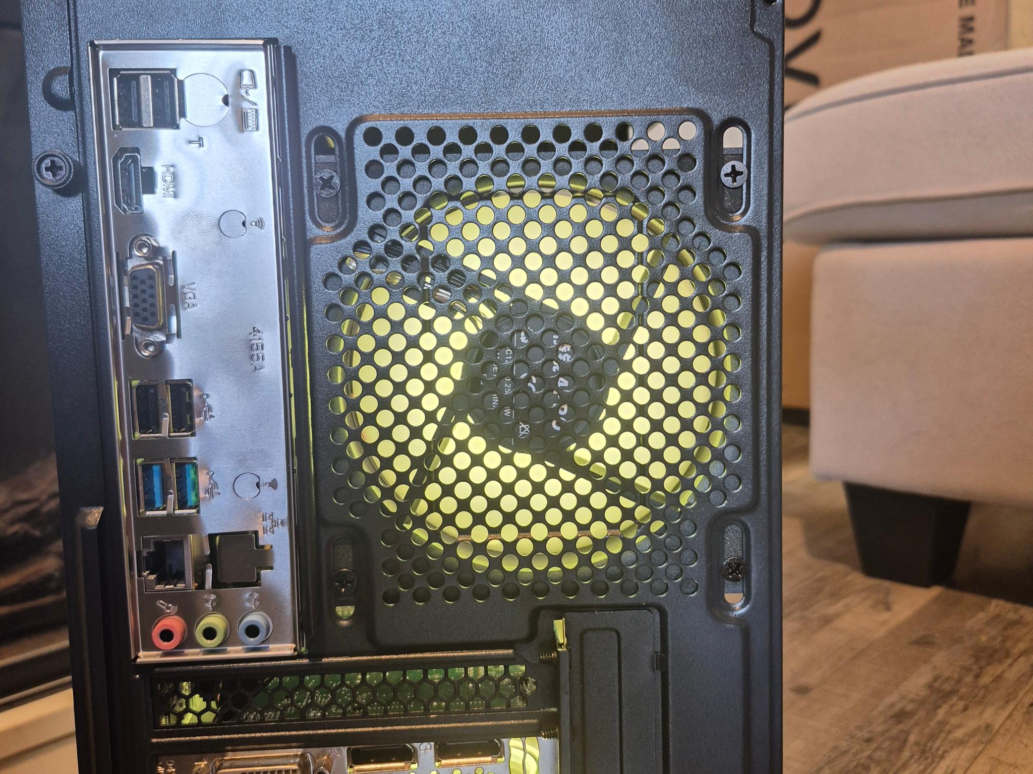 Budget Aquarium Build | i5-4570, 16GB RAM, Nvidia K2200 4GB, 512GB SSD, Win10