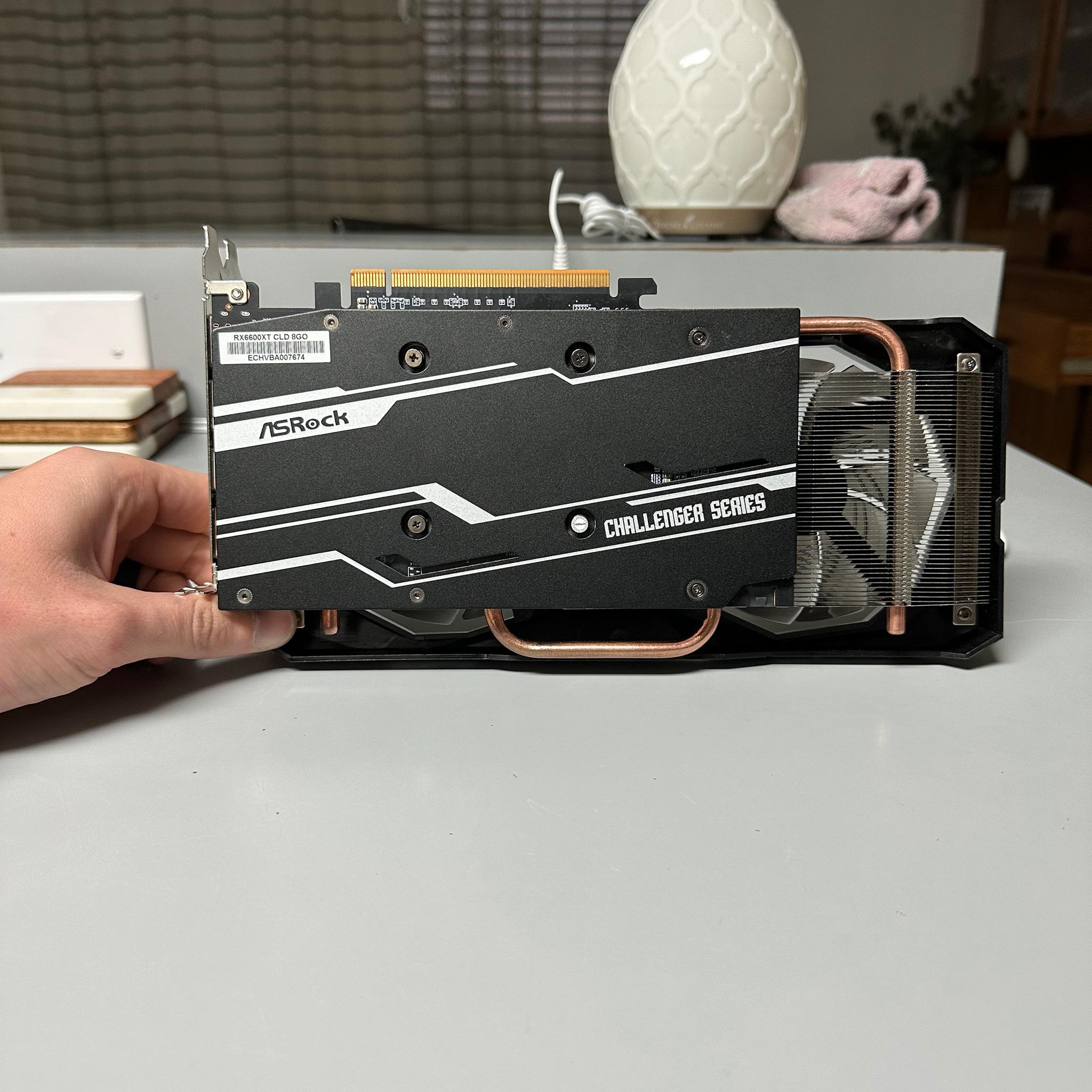 ASRock Radeon RX 6600 XT Challenger D OC 8GB GDDR6!