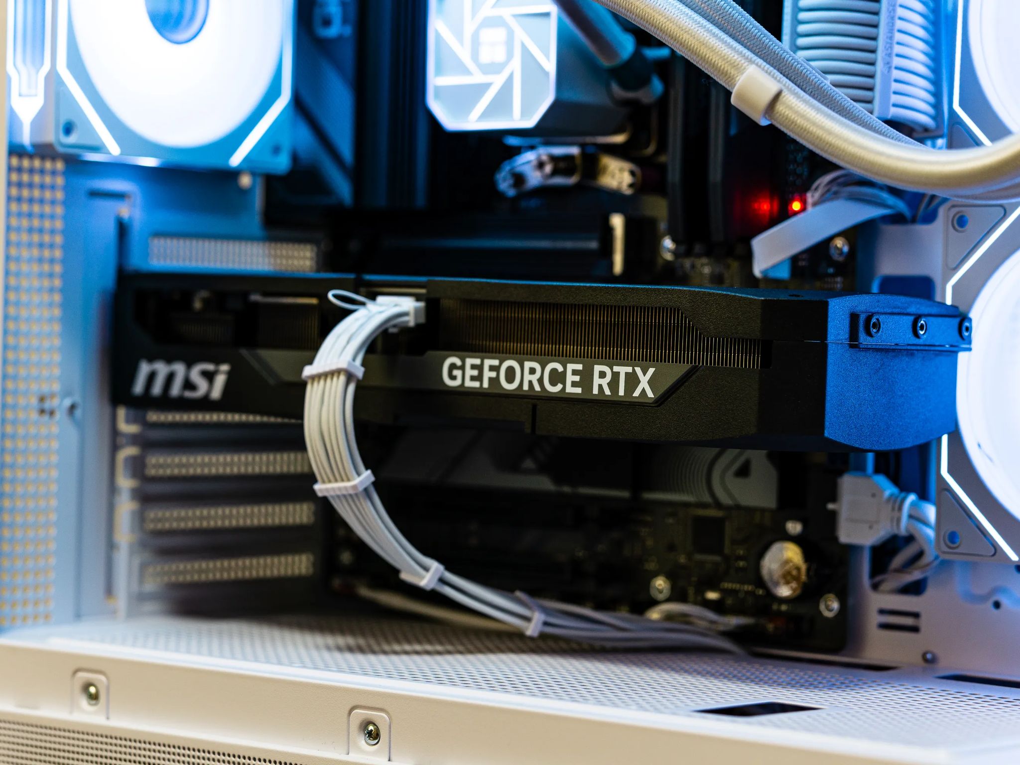 ❄️FROSTBITE V2❄️| RTX 5070| Ryzen 5 7500F| 32GB DDR5| 2TB M.2 NVMe| WiFi| 1440p Ready| All New Parts