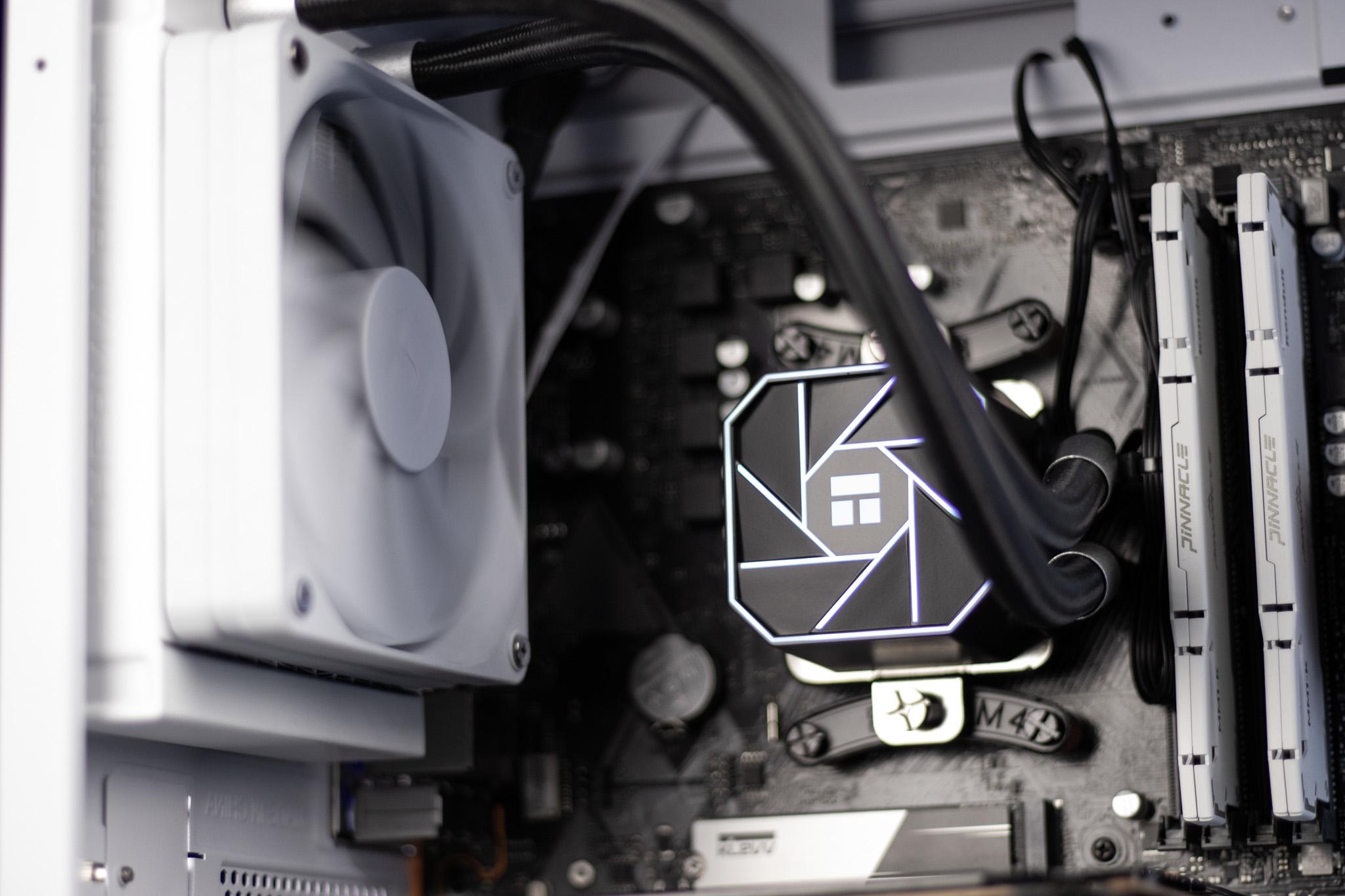 “Ecodeux” RX 7600 Ryzen 7 16GB Windows 11 1TB Gaming PC Powerhouse