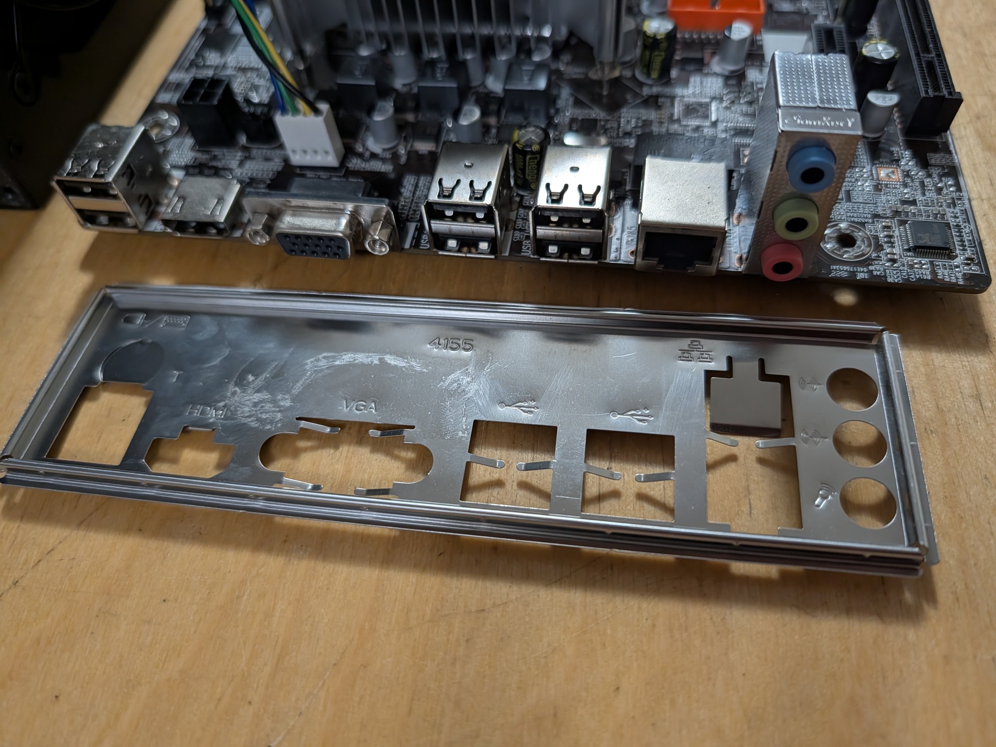 I5 3570 + H61 motherboard+ 16GB DDR3 + 1TB hard drive + GTX 750 ti + 520w power supply