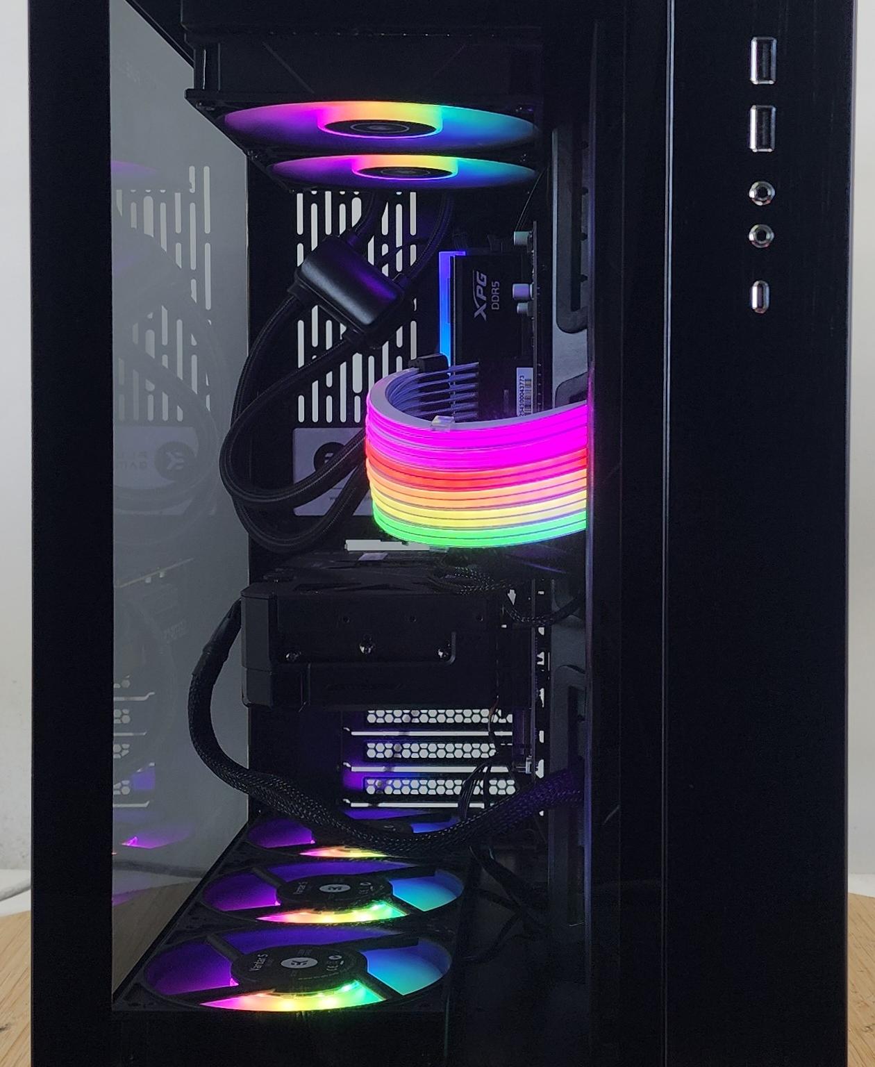 Gaming PC Ryzen 9 9950X3D 32GB RAM 2TB SSD RTX 5070 12GB Windows 11 Computer