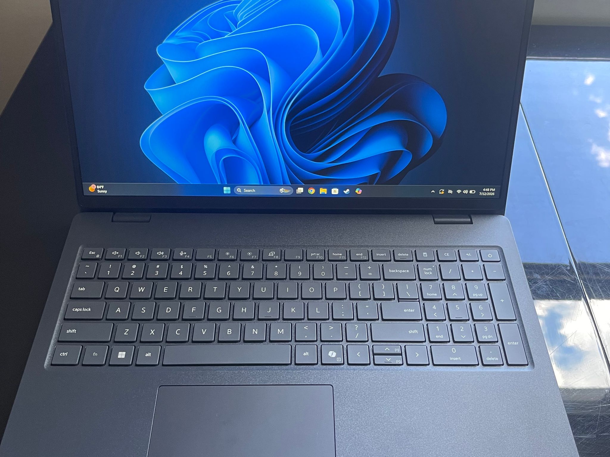 Brand New-DELL Pro 16/ I3 100U / 8Gb DDR5/ 256gb NVMe Gen 4x4