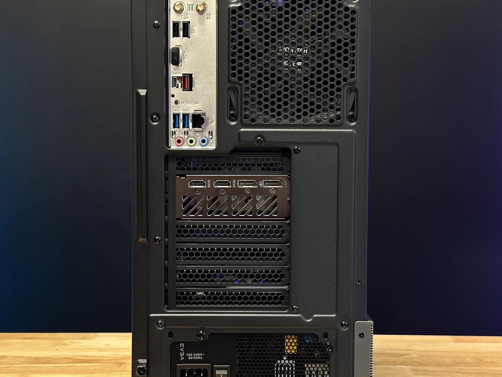 AES Creator Plus AMD Ryzen 7 5700x - RTX 4060 Ti Gaming PC