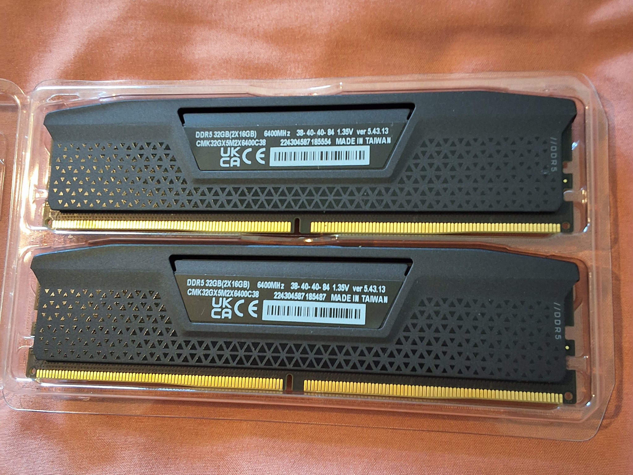 32 GB CORSAIR VENGEANCE DDR5 6400 MHZ INTEL XMP