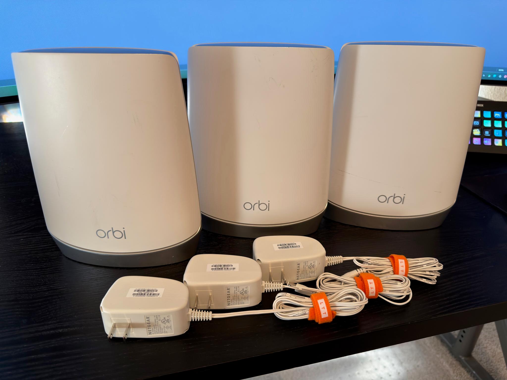 Orbi RBK-753 Whole Home Mesh Wifi 6 System w/2 Satellites up to ~7500 Sq Ft