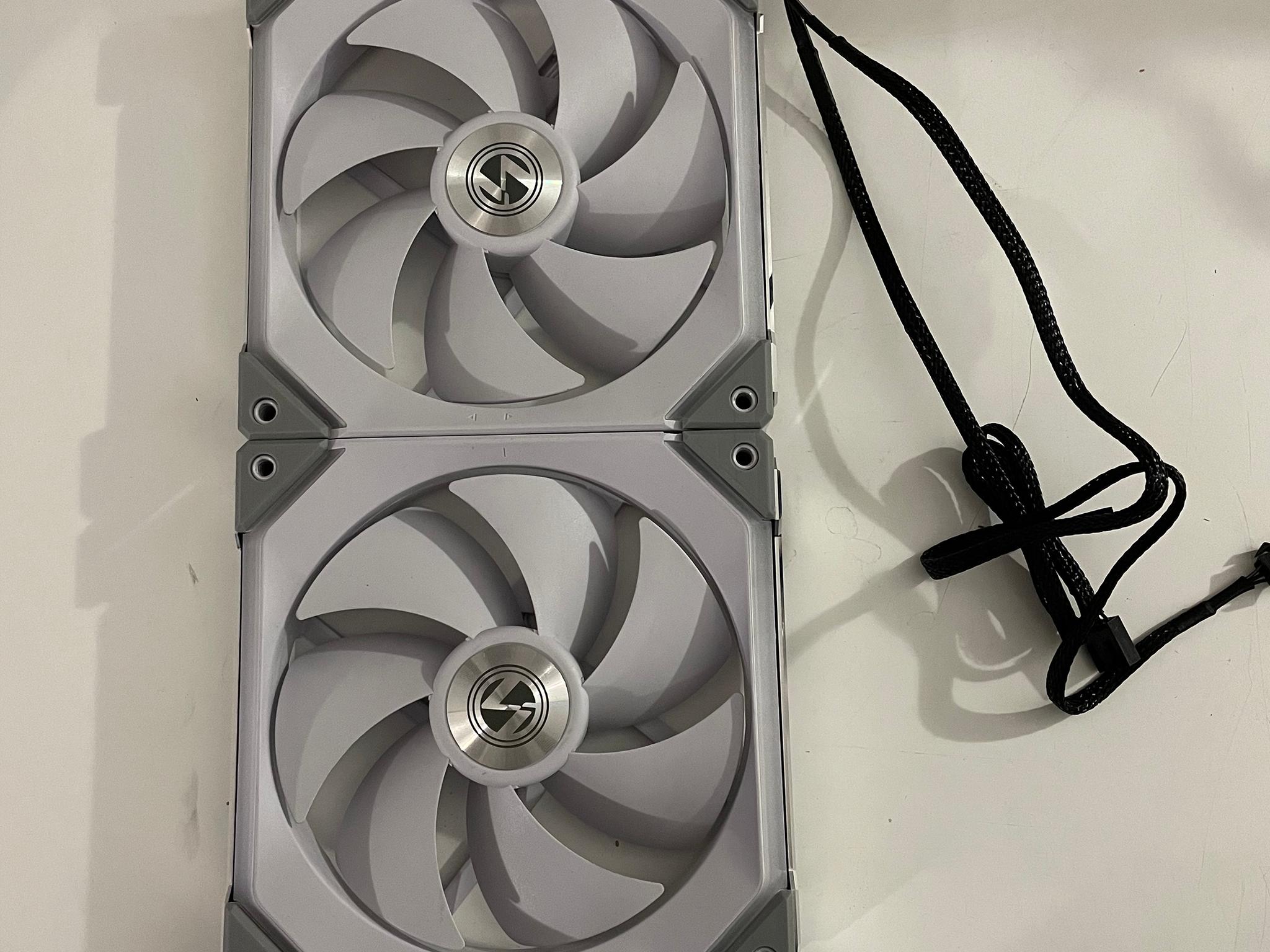 White Lian Li SL 140mm RGB Fans 