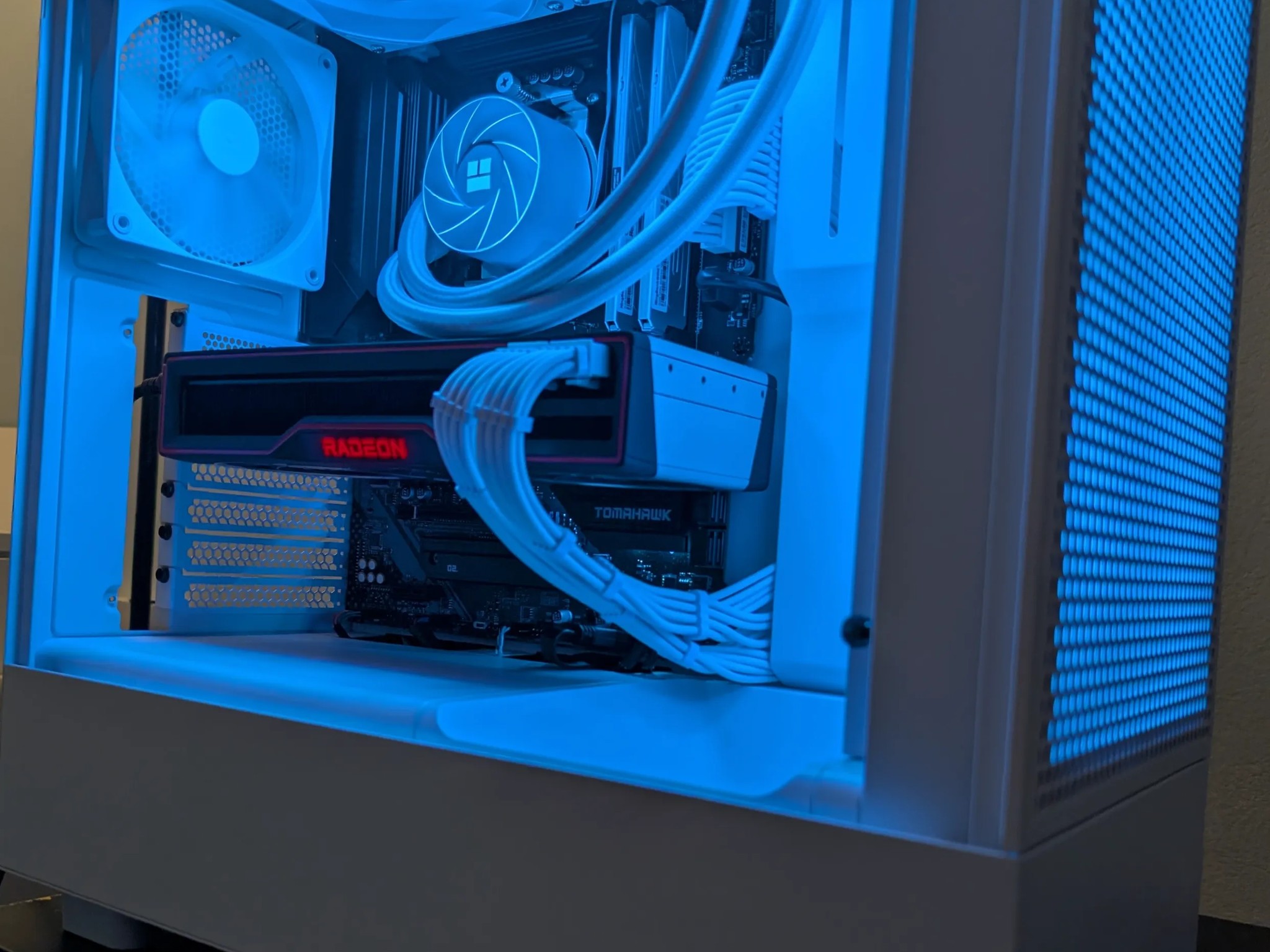PC - RX 6800xt | Ryzen 7 5800xt | 32 GB DDR4 3600 | 1 TB NVME | Liquid Cooled