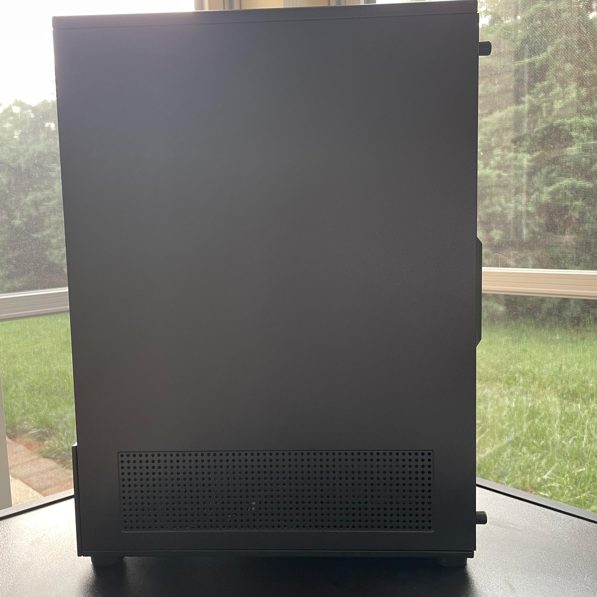 RTX 3070+Ryzen 5 3600+NVMe SSD+16GB | Clean Blackout Gaming PC