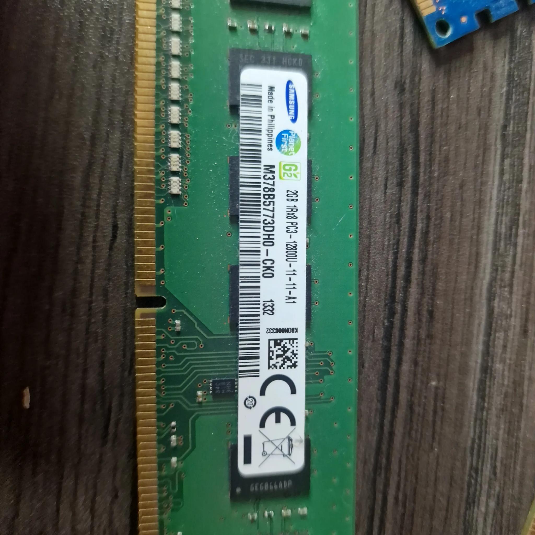 DDR3 2gb Sticks