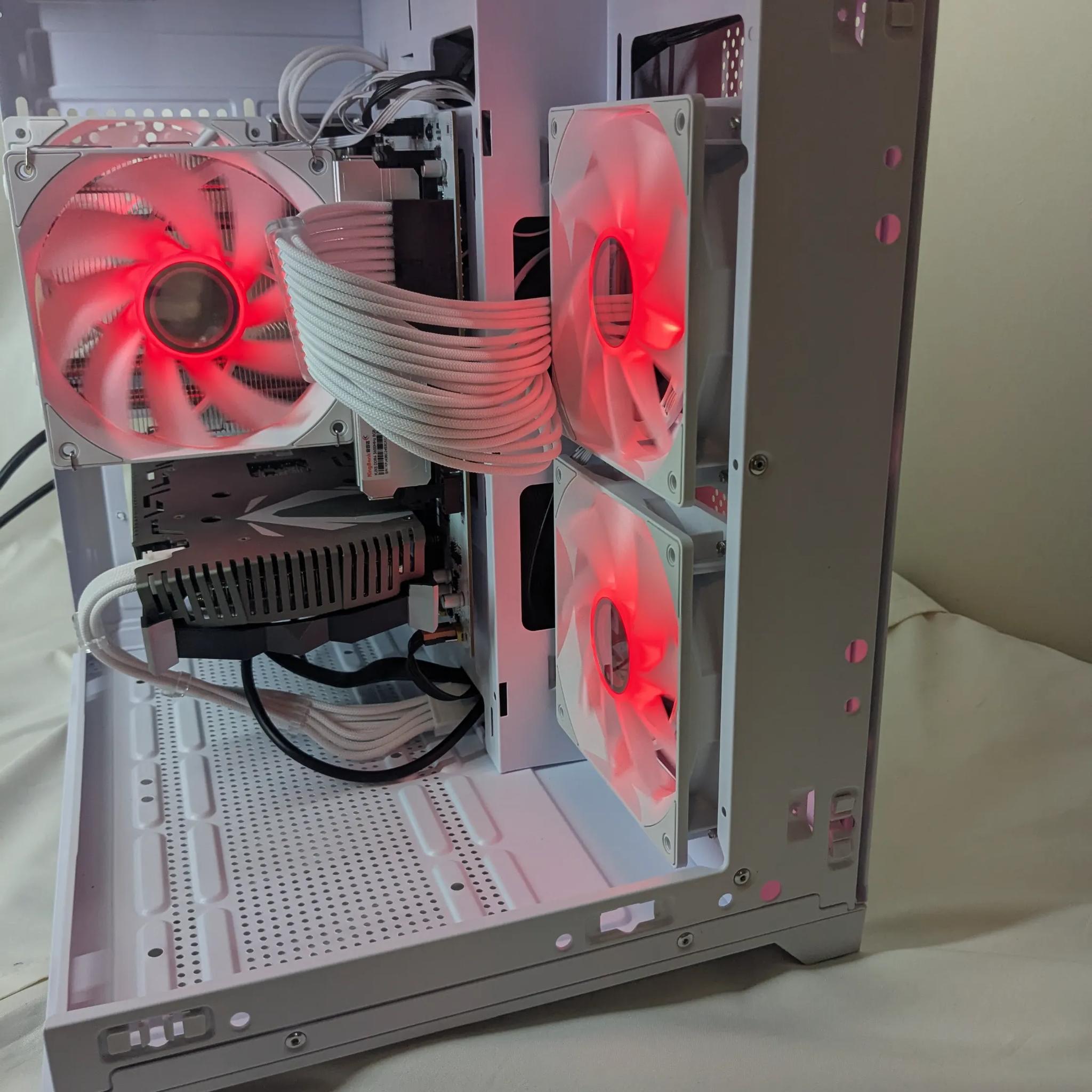 2060 SUPER | Ryzen 5 3600 |16 gb RAM | Windows 11 home
