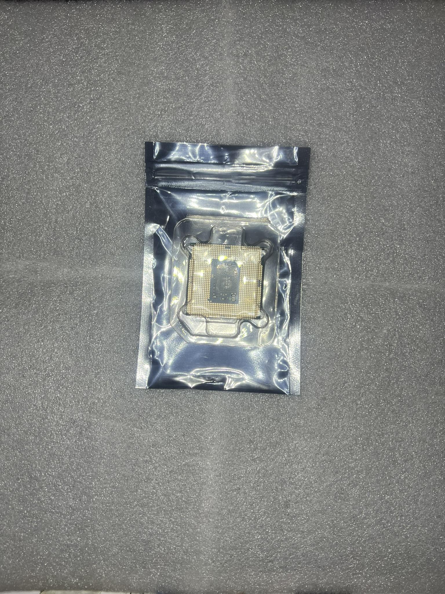 Intel i7 7700