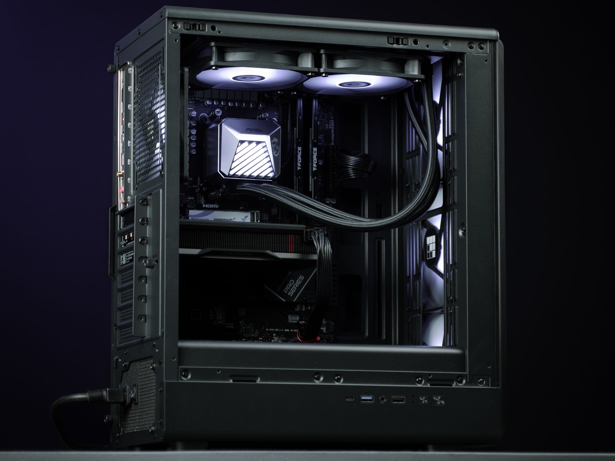 “ProKfoRm KR” RX 7600 Ryzen 5 8400F 1TB 32GB Windows 11 Liquid Cooled Gaming PC Powerhouse