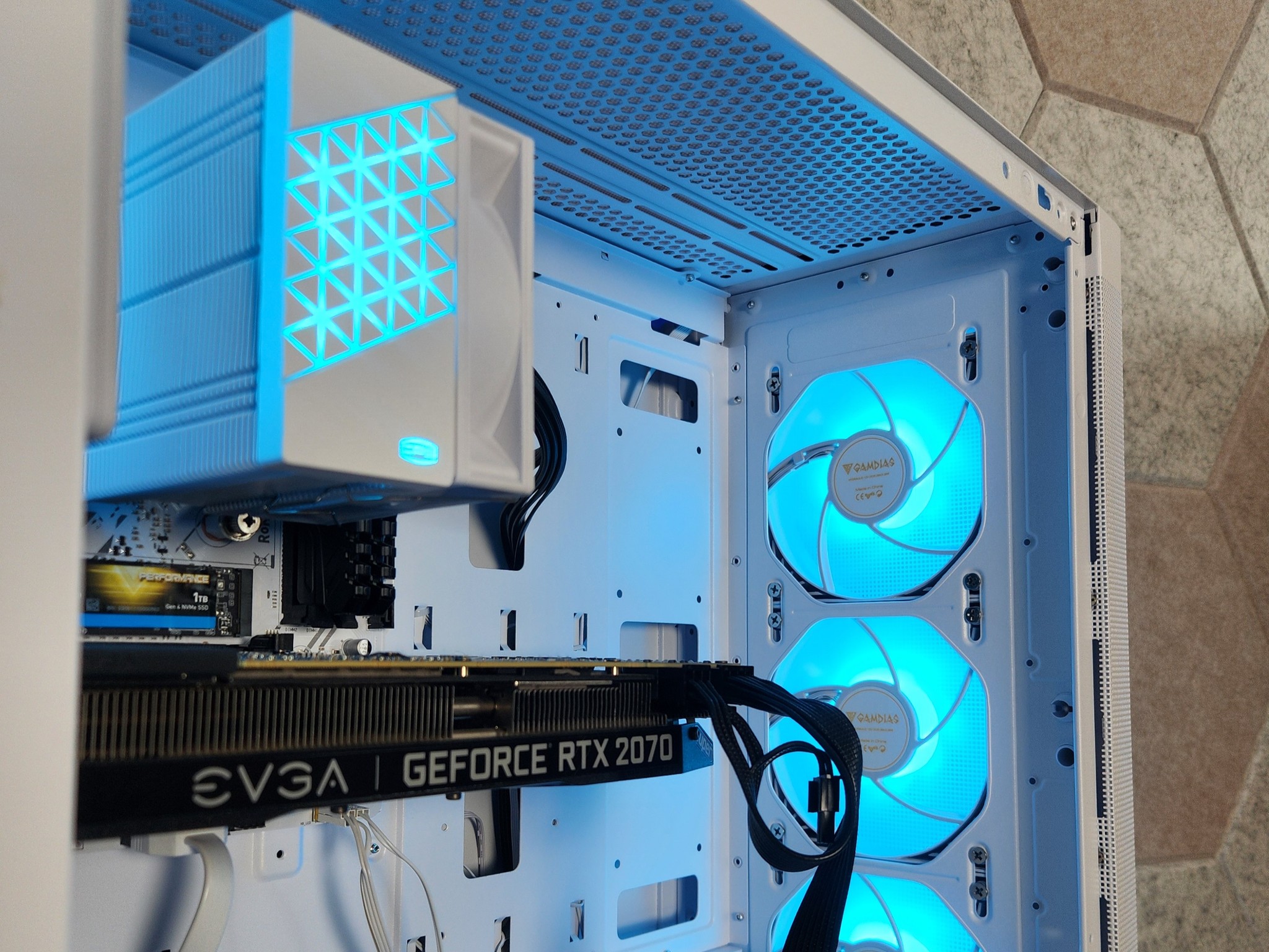 🤍NVIDIA RTX 2070 Super | Ryzen 5 3600 | 16GB DDR4 | 1TB SSD | WIFI + BT | Win11 | RGB |