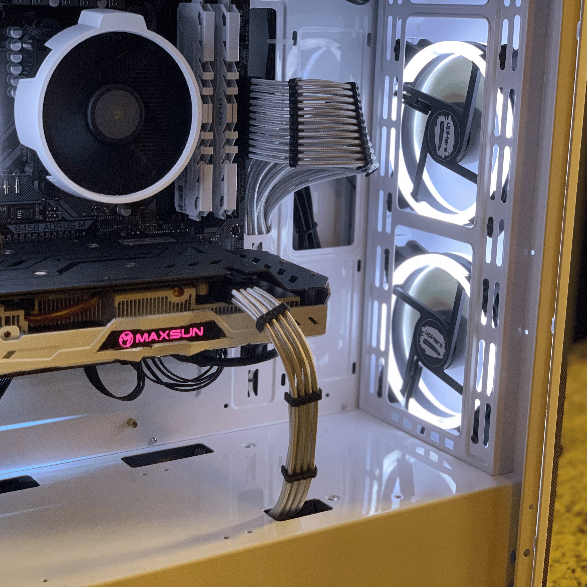Mid Range White Gaming PC (Ryzen 5 3600+ GTX 1660 Super)