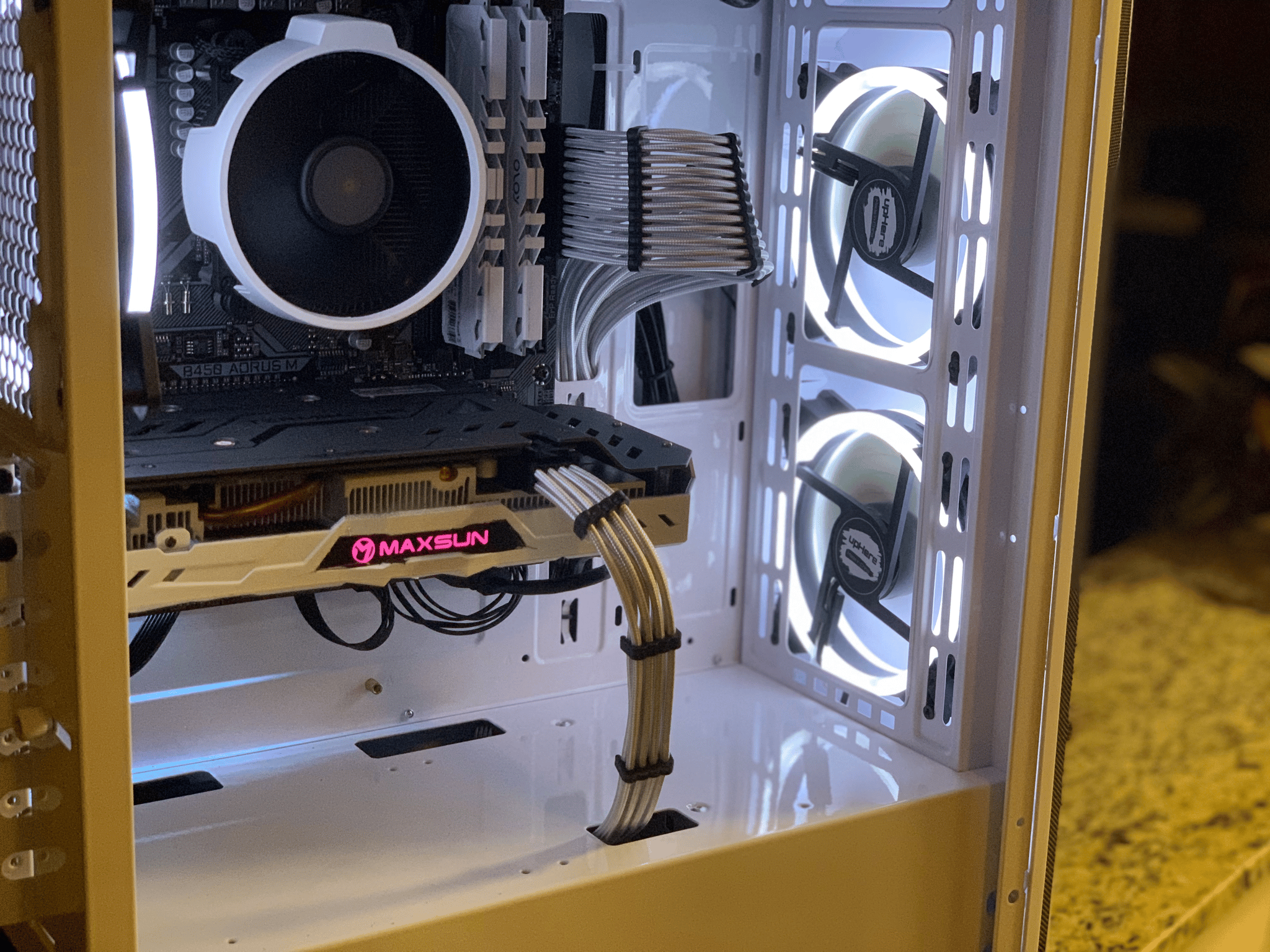 Mid Range White Gaming PC (Ryzen 5 3600+ GTX 1660 Super)