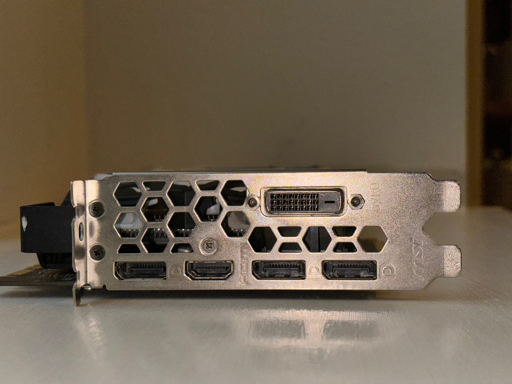 GeForce GTX 1070 ARMOR 8G VRAM OC (MSI)