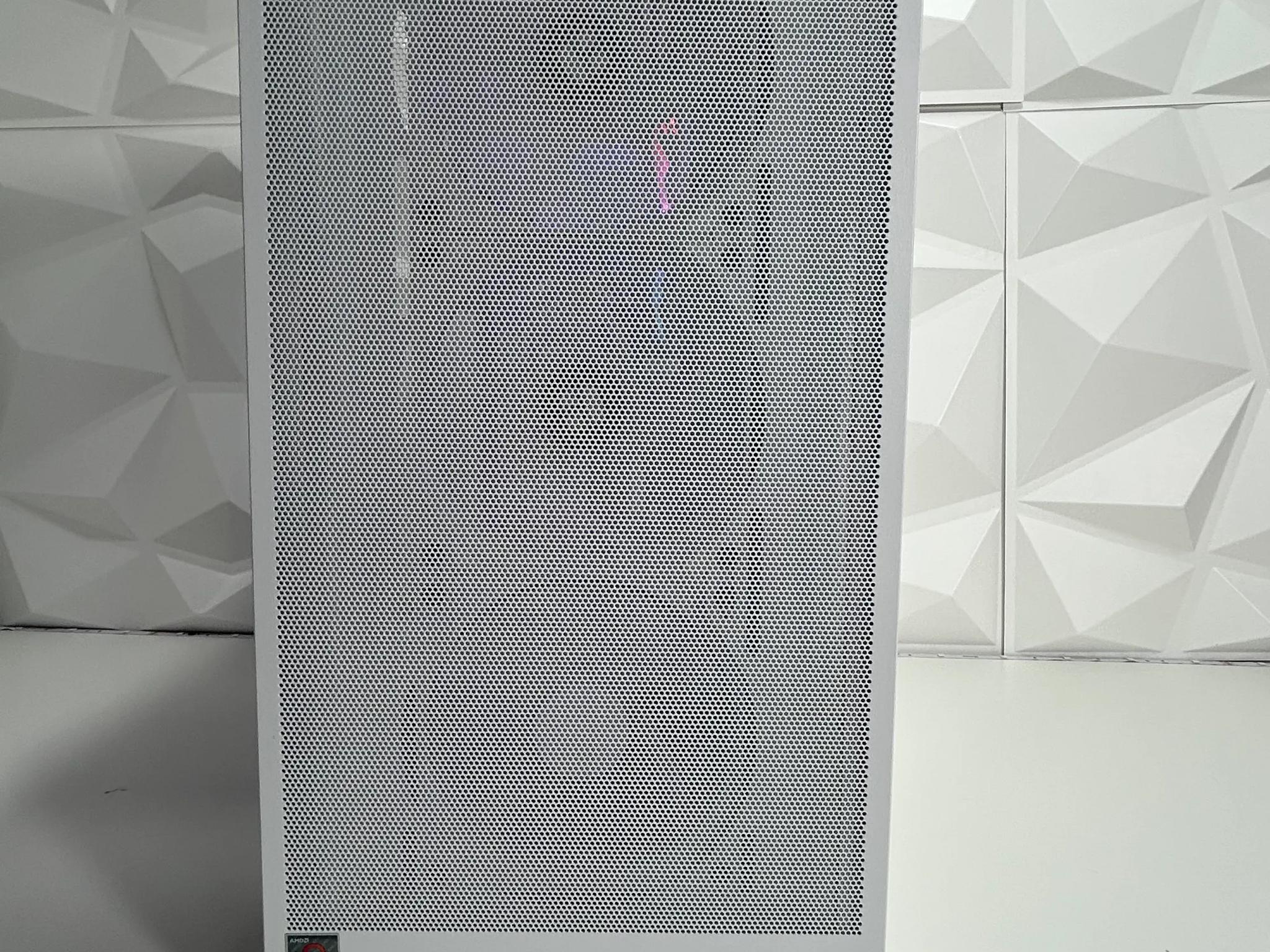 //COSMIC// All White Gaming PC - AMD Ryzen 7 7700 | RTX 5070 12GB | 32GB DDR5 | 2TB SSD